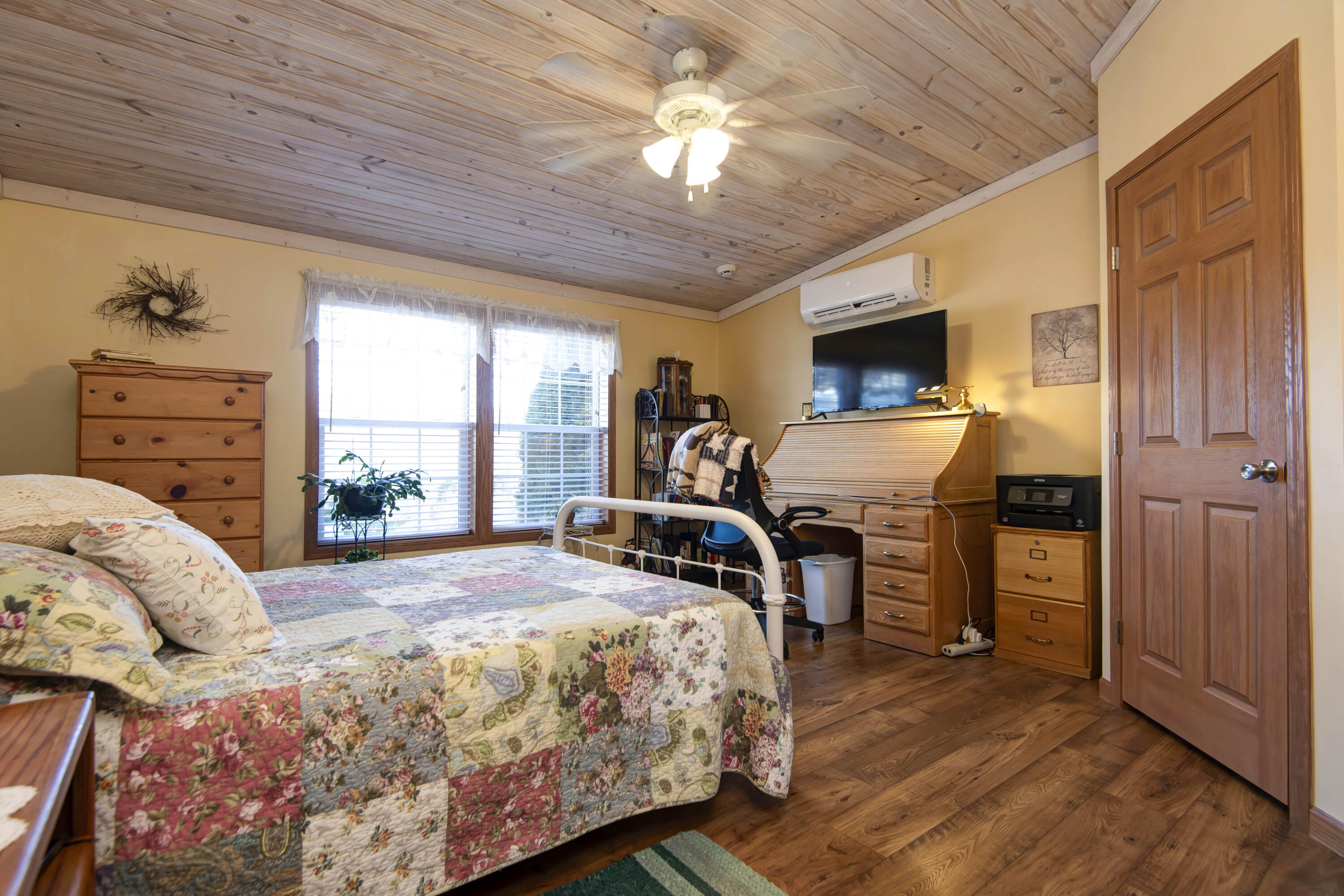 2351 Severs Road Property Photo 25