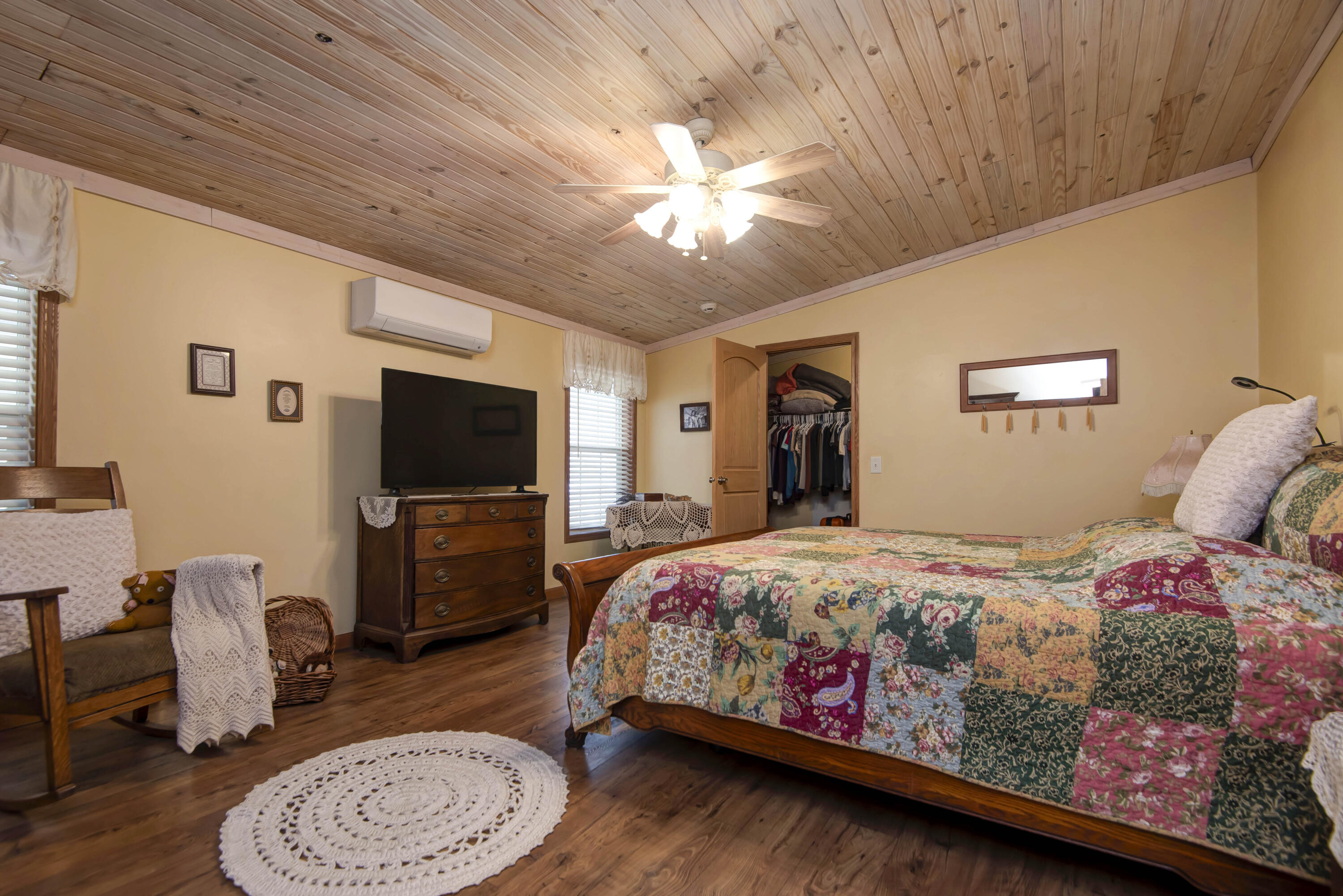 2351 Severs Road Property Photo 27