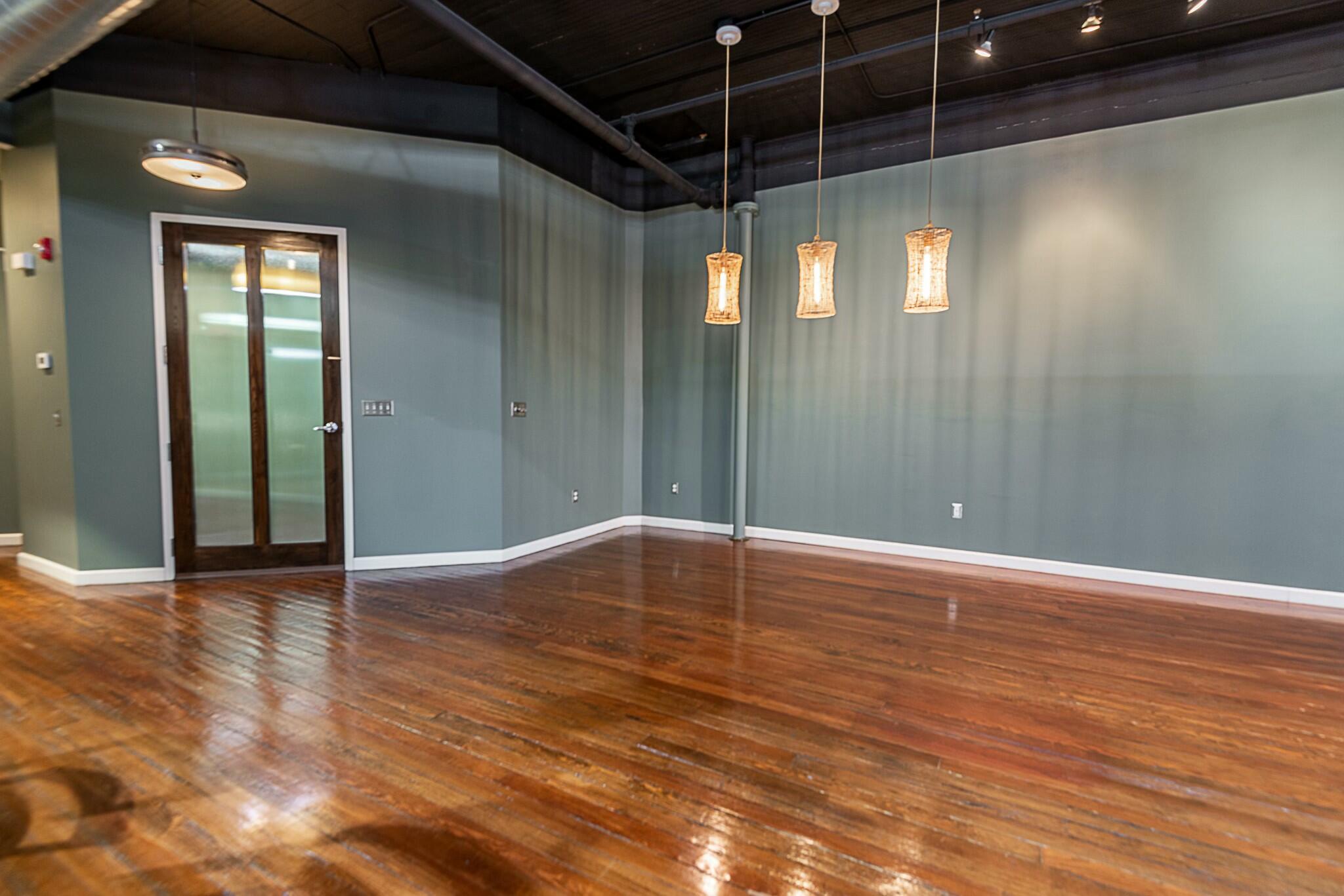 401 South Avenue Property Photo 6