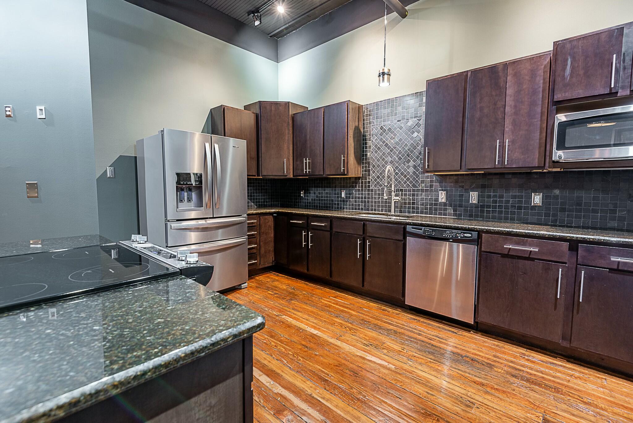 401 South Avenue Property Photo 18