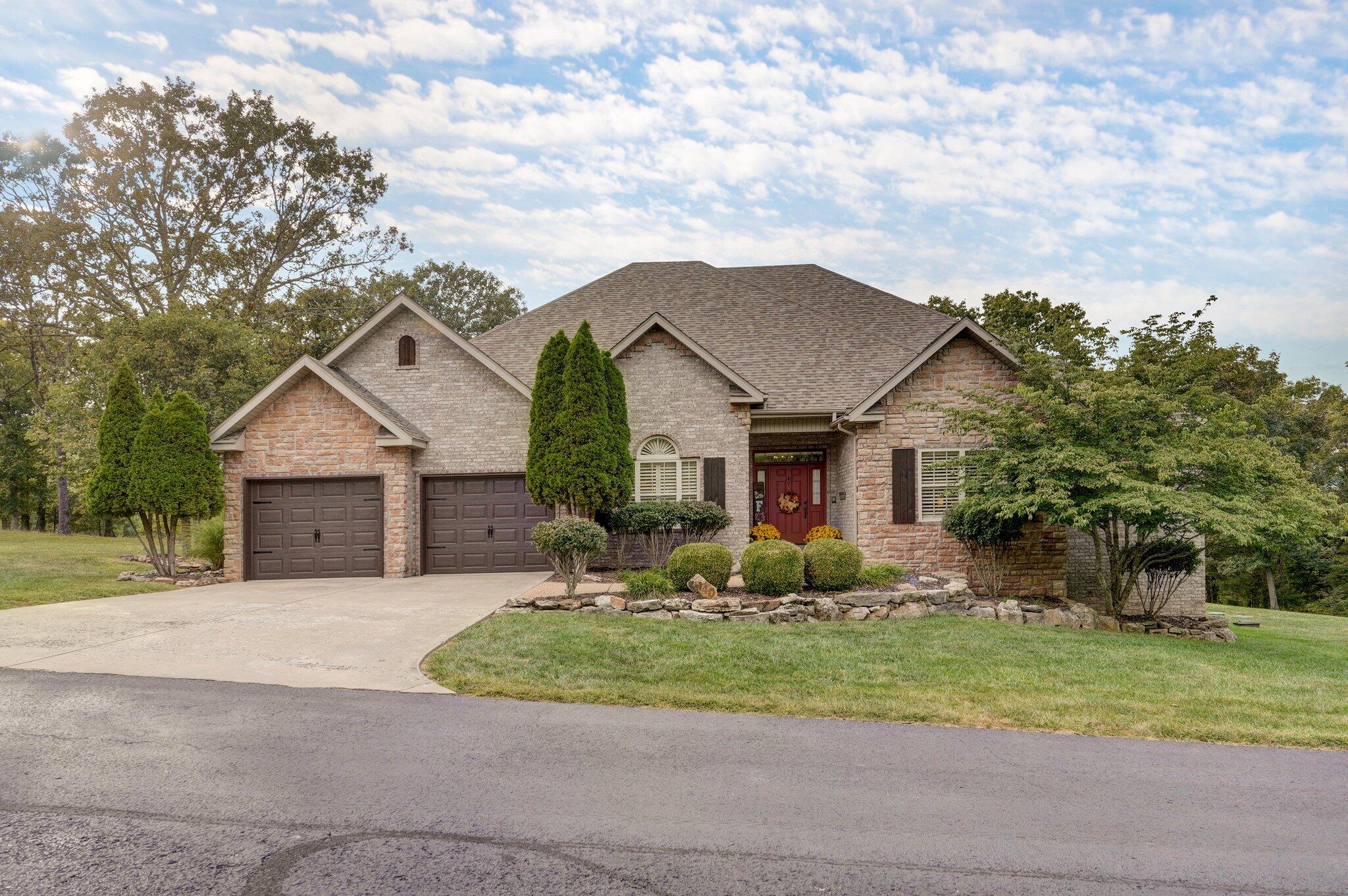 140 Saddlebrooke Drive Property Photo