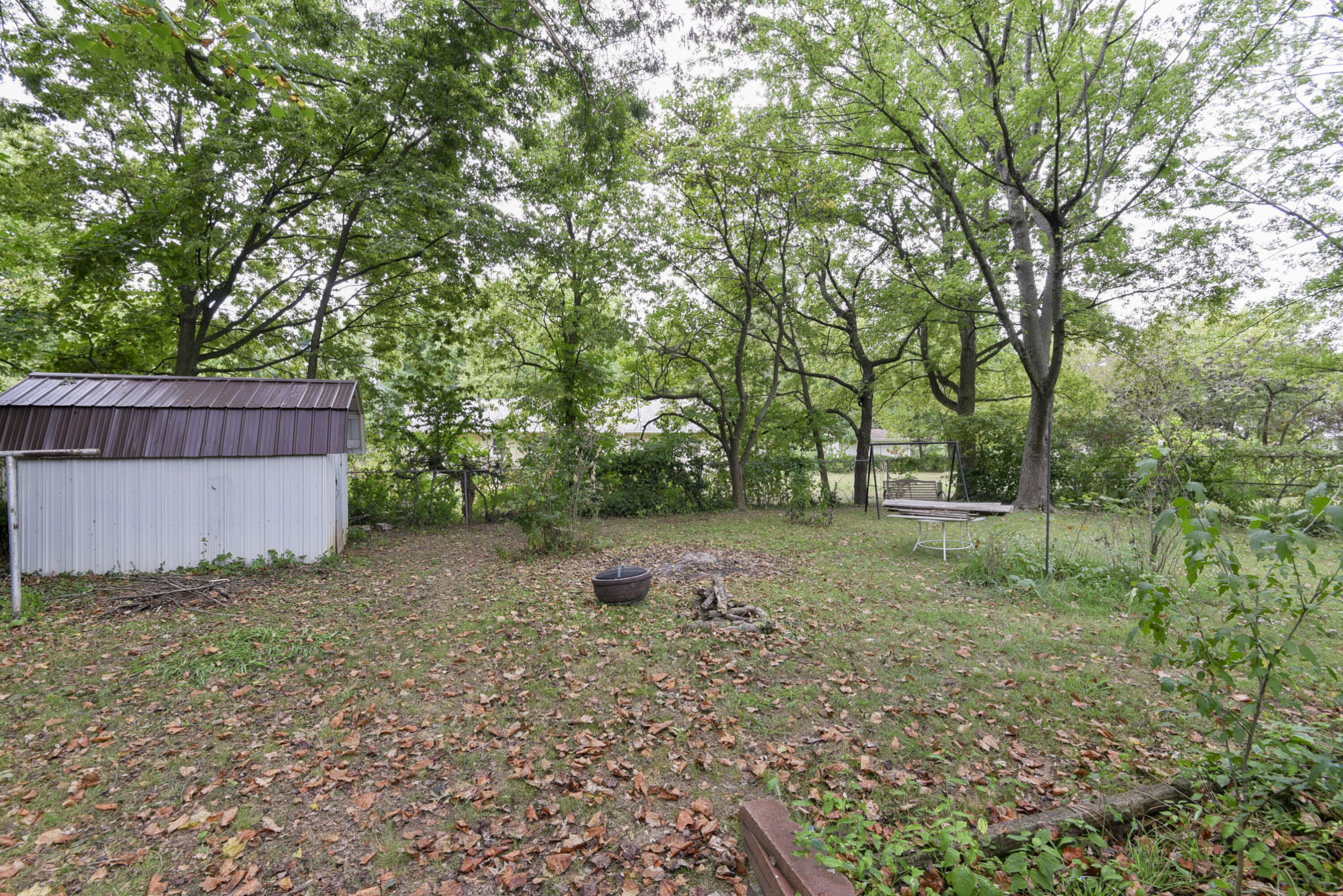 2640 East Grand Street Property Photo 25