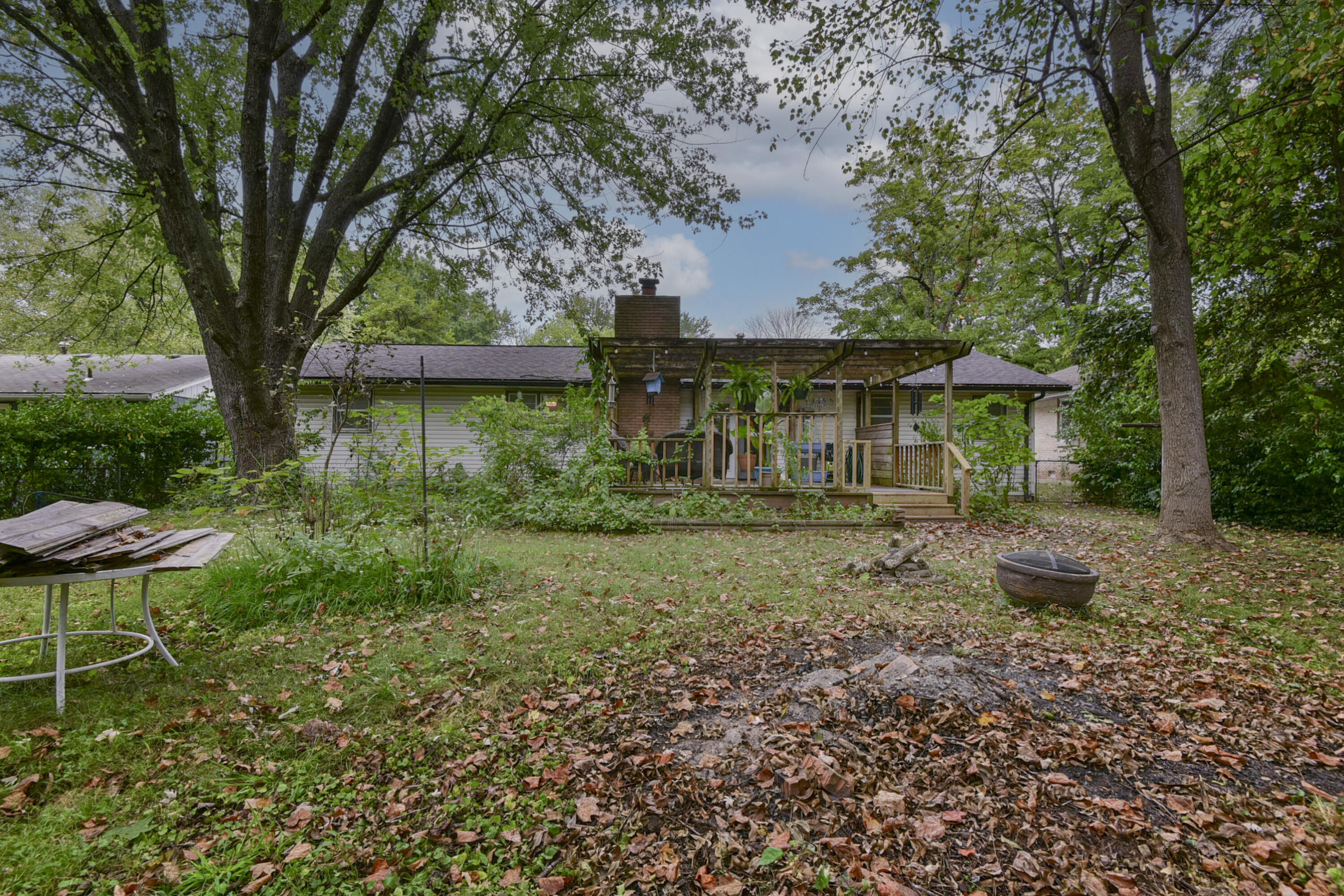 2640 East Grand Street Property Photo 26