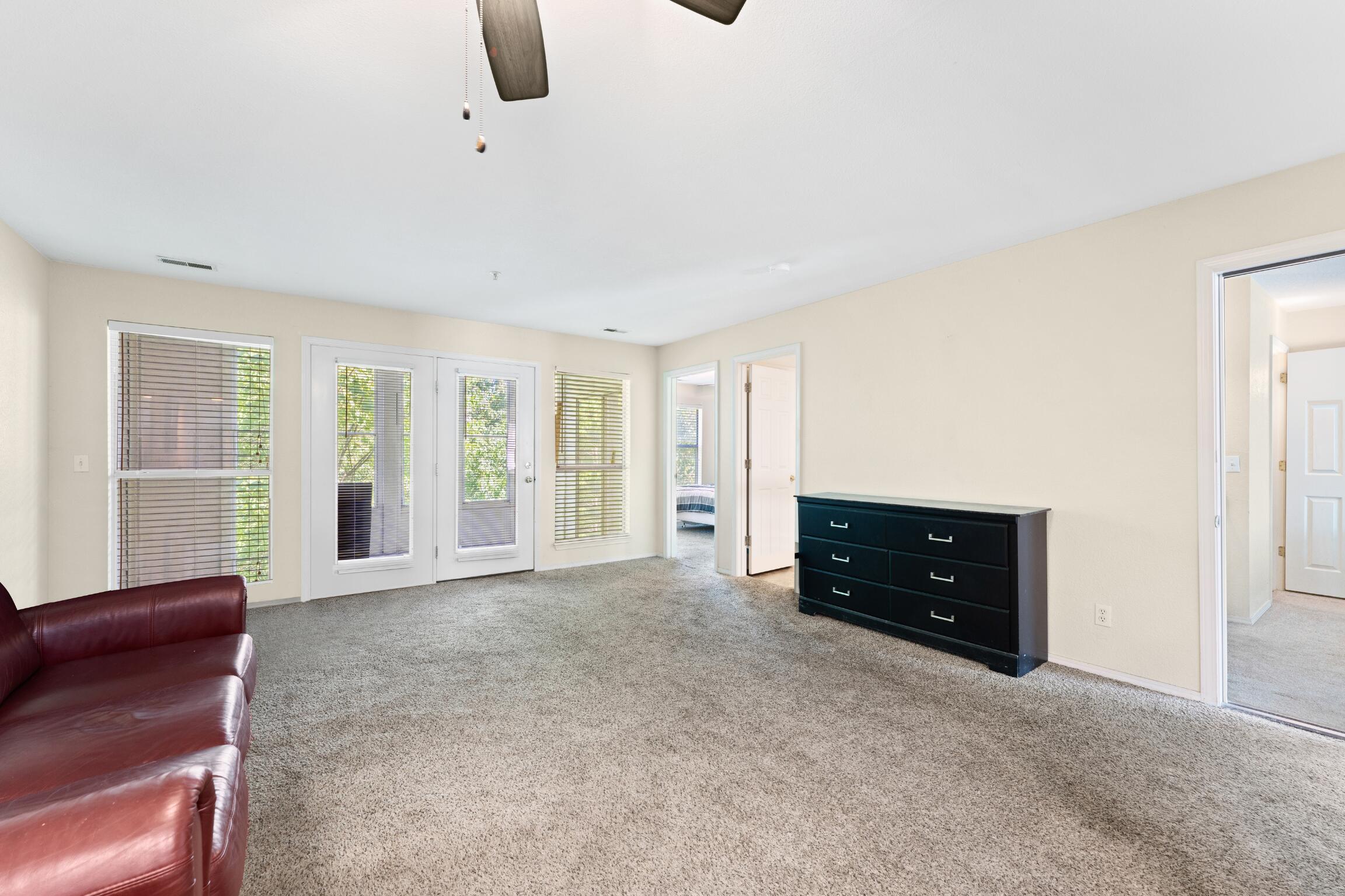 200 Golf View Drive Property Photo 8