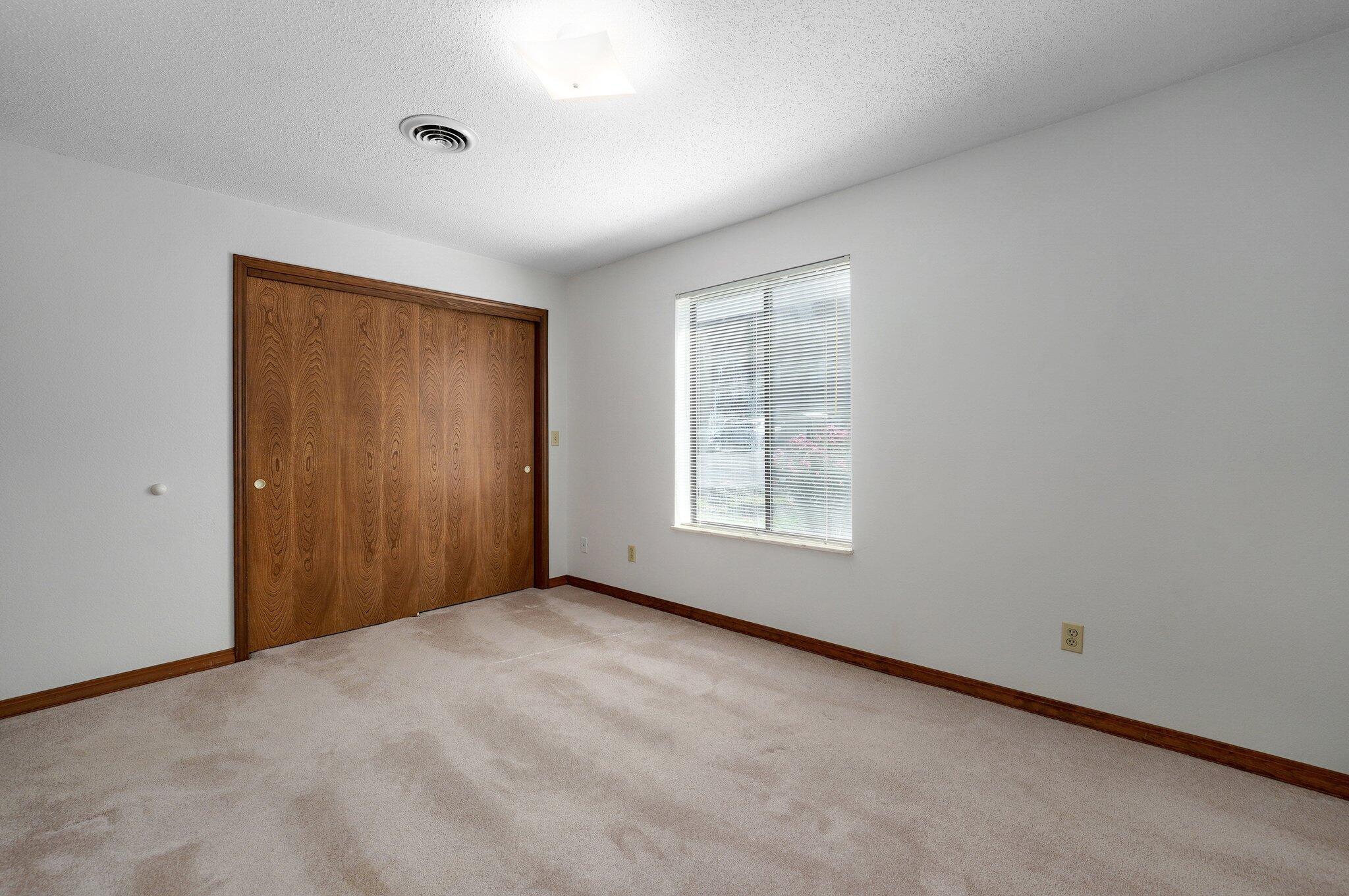 130 Wilshire Drive Property Photo 24