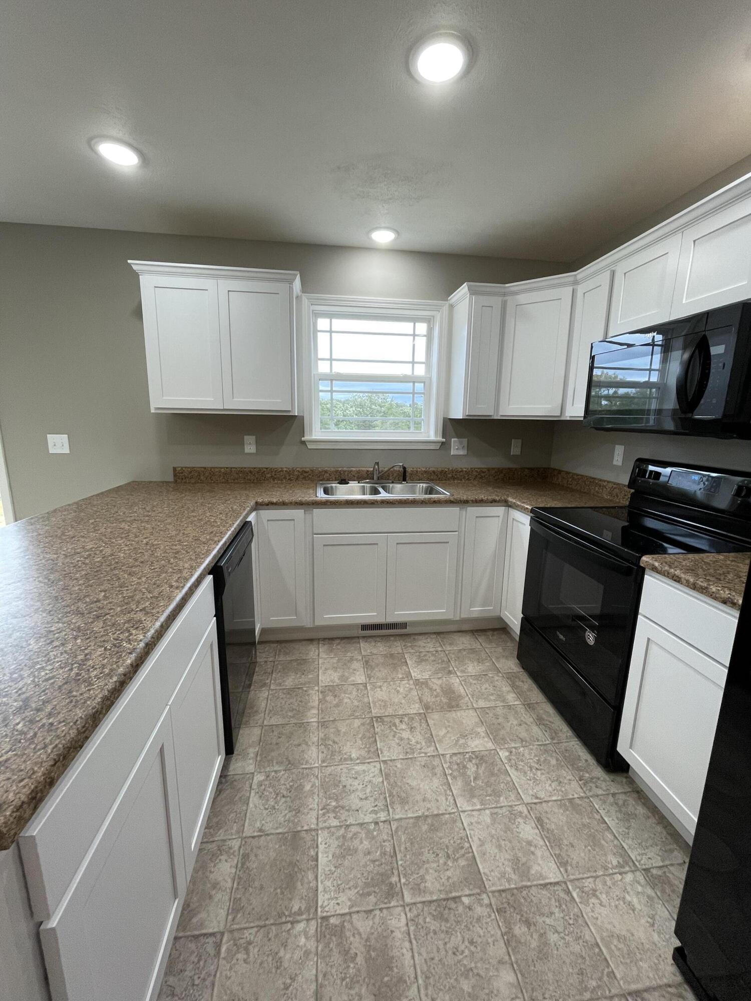185 Bald Cypress Court Property Photo 7