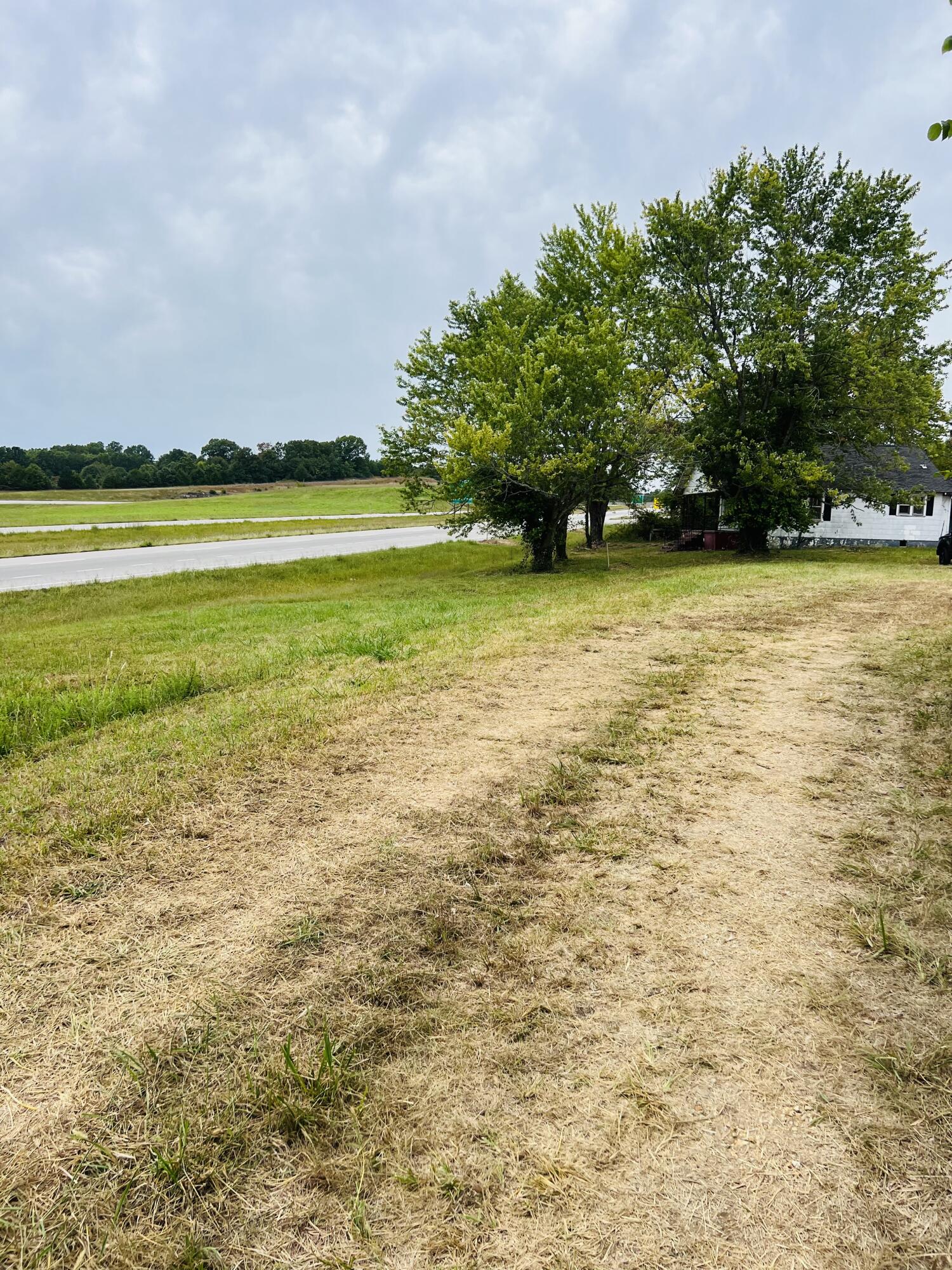 13927 Us-60 Property Photo 5