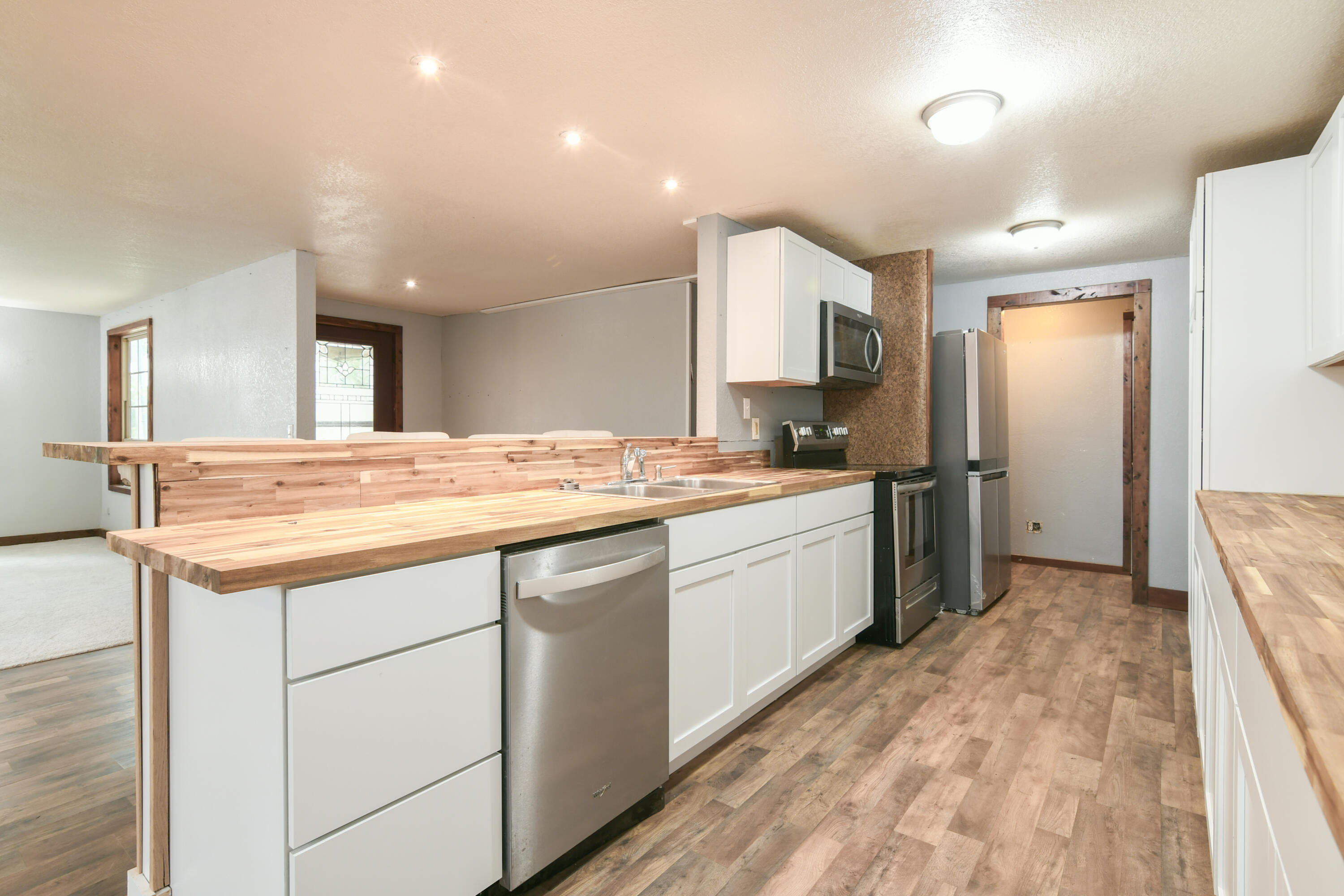 2145 Cotton Rock Road Property Photo 7