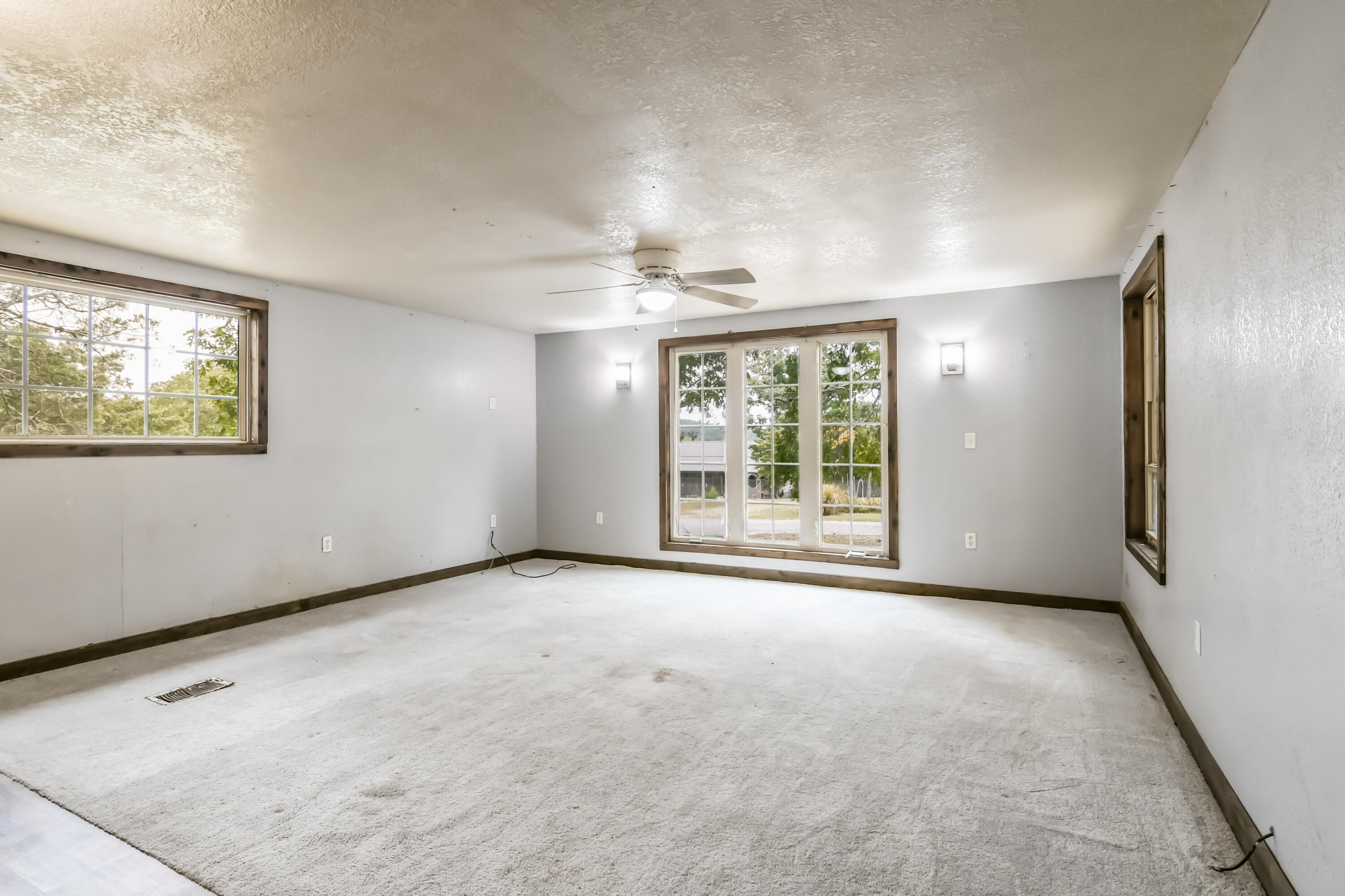 2145 Cotton Rock Road Property Photo 10