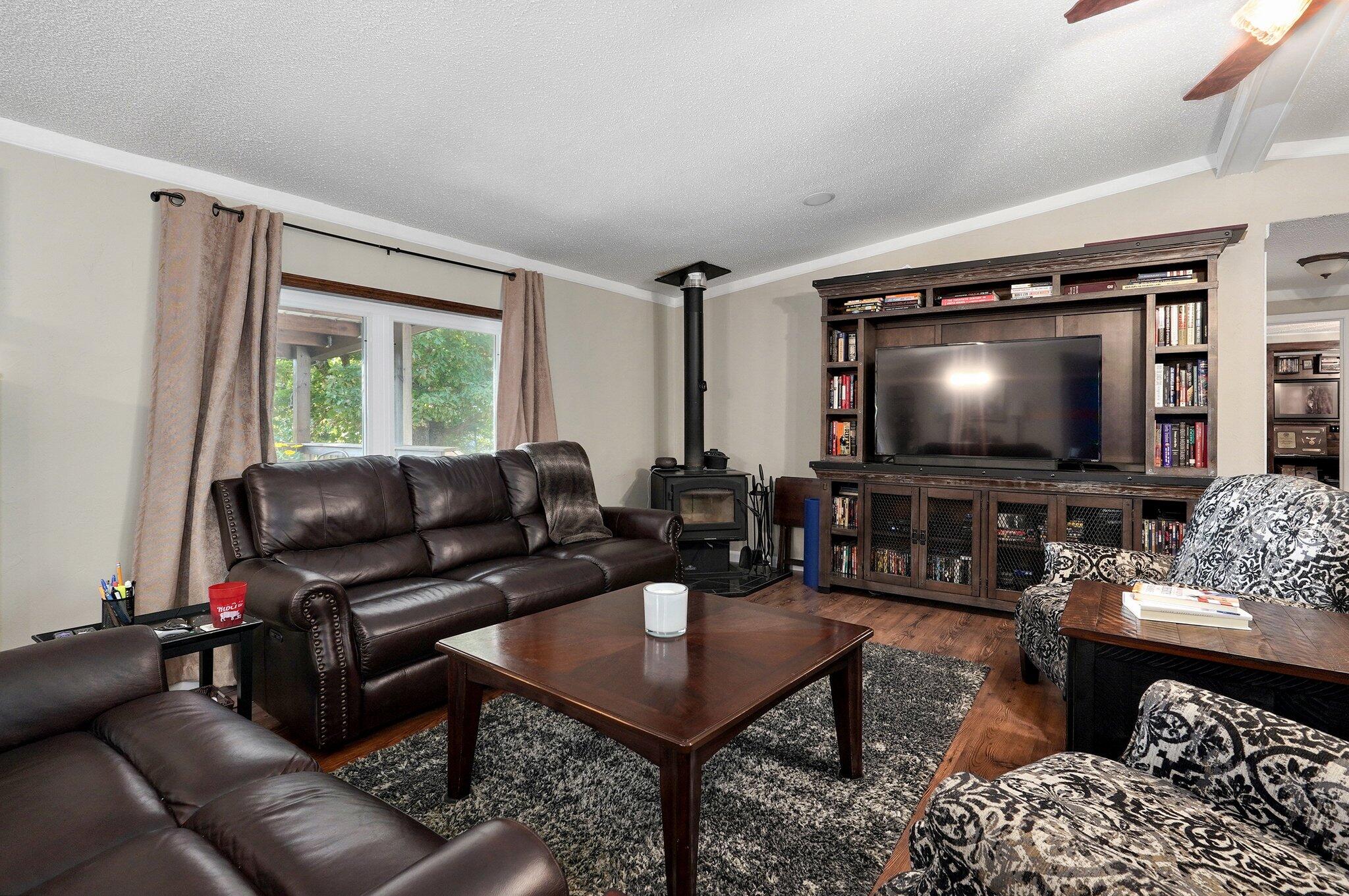 251 Holly Lane Property Photo 31