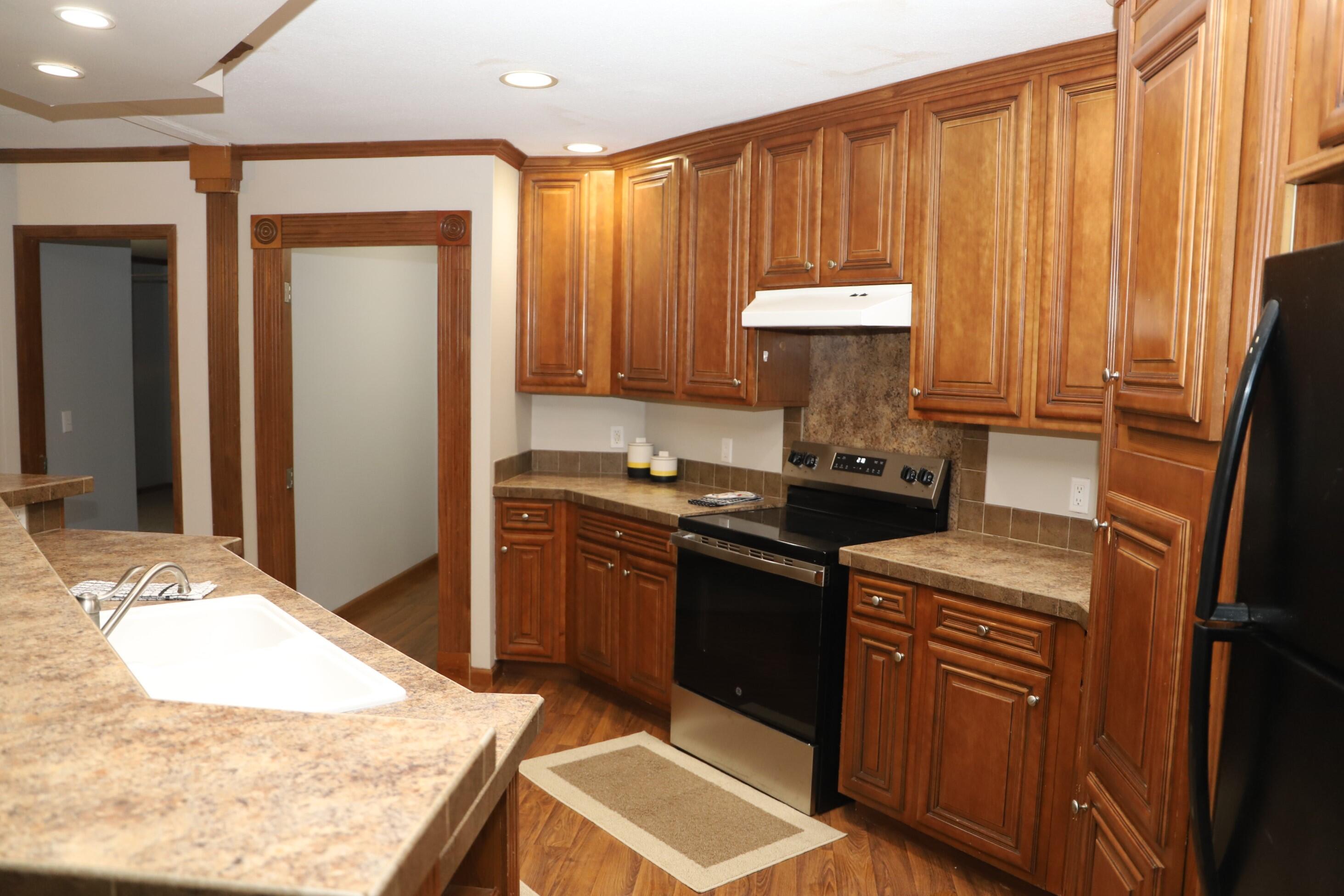 310 Elm Street Property Photo 8