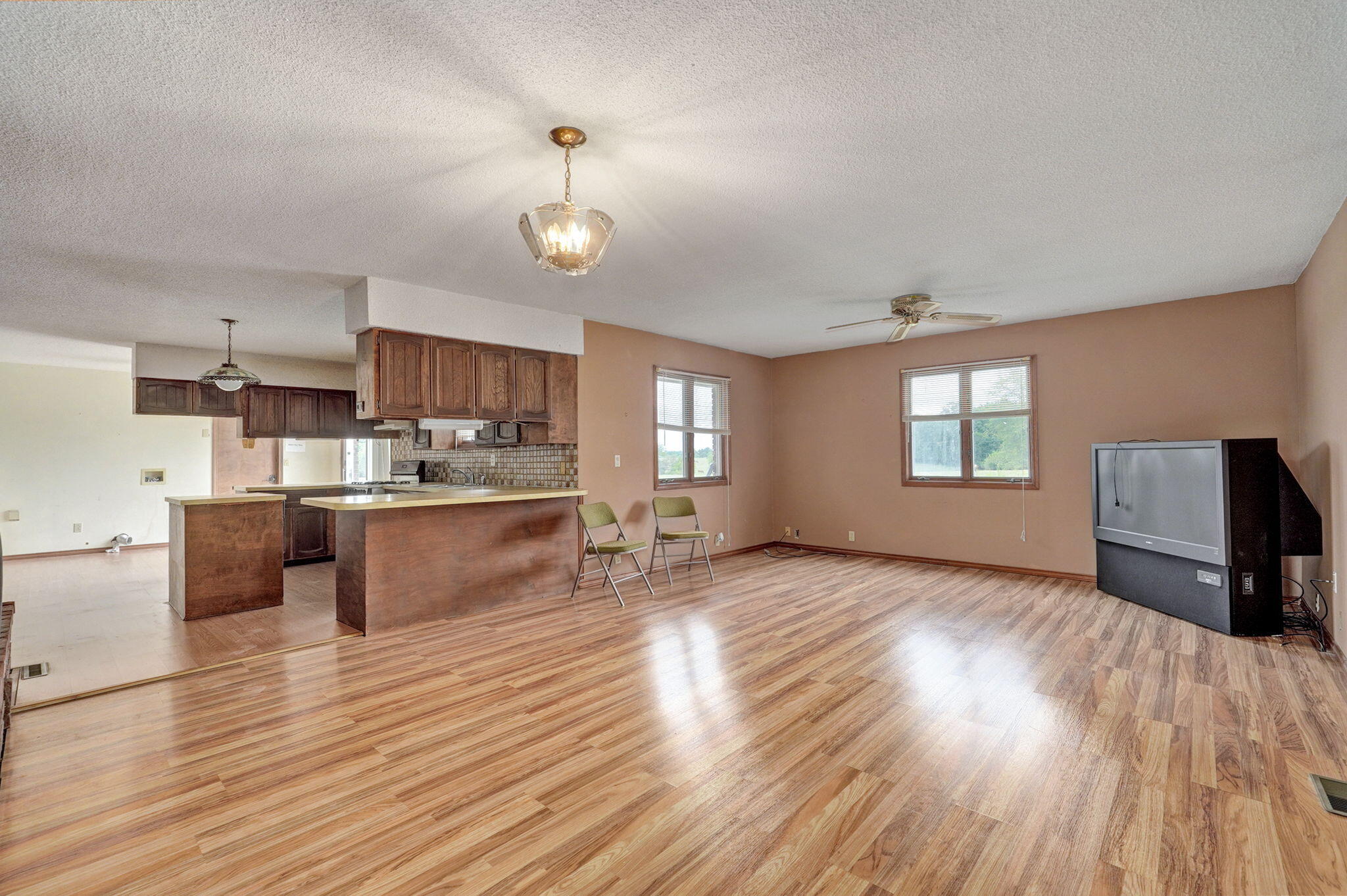 1206 Parkway Drive Property Photo 21