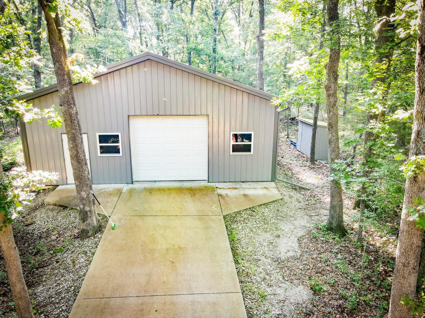 6643 East Turner Springs Drive Property Photo 5