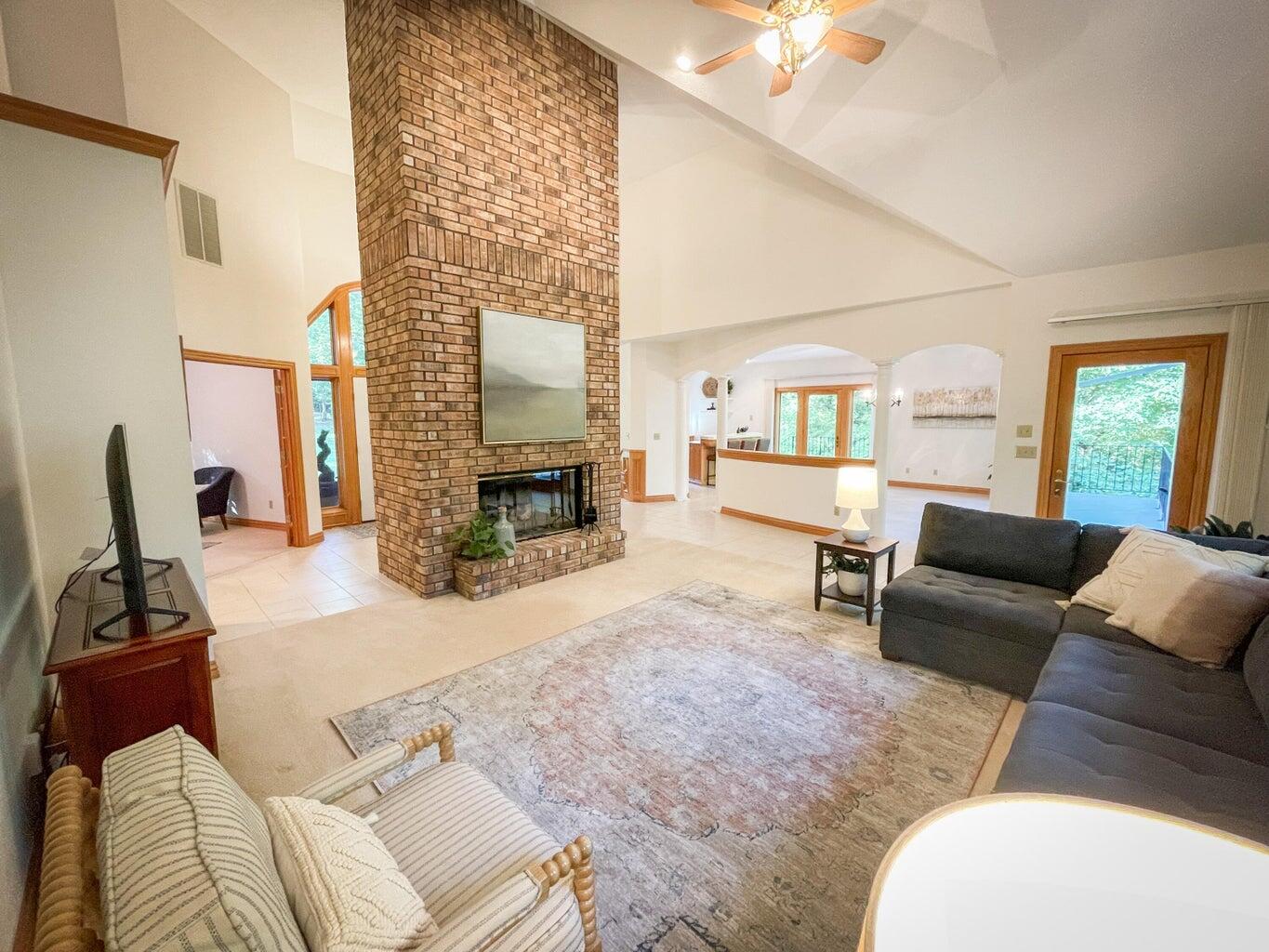 6643 East Turner Springs Drive Property Photo 20