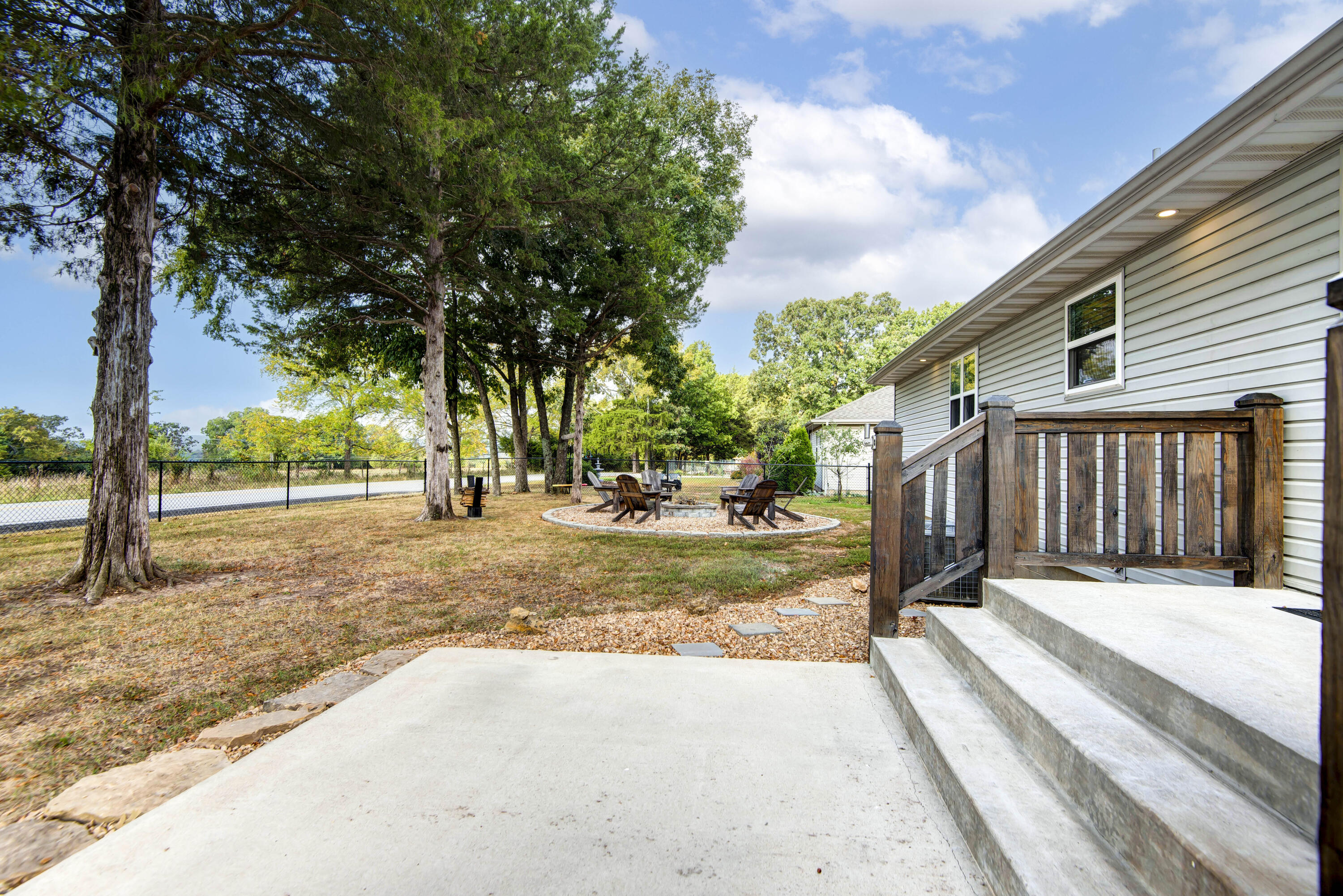 20 Clear Cove Drive Property Photo 26