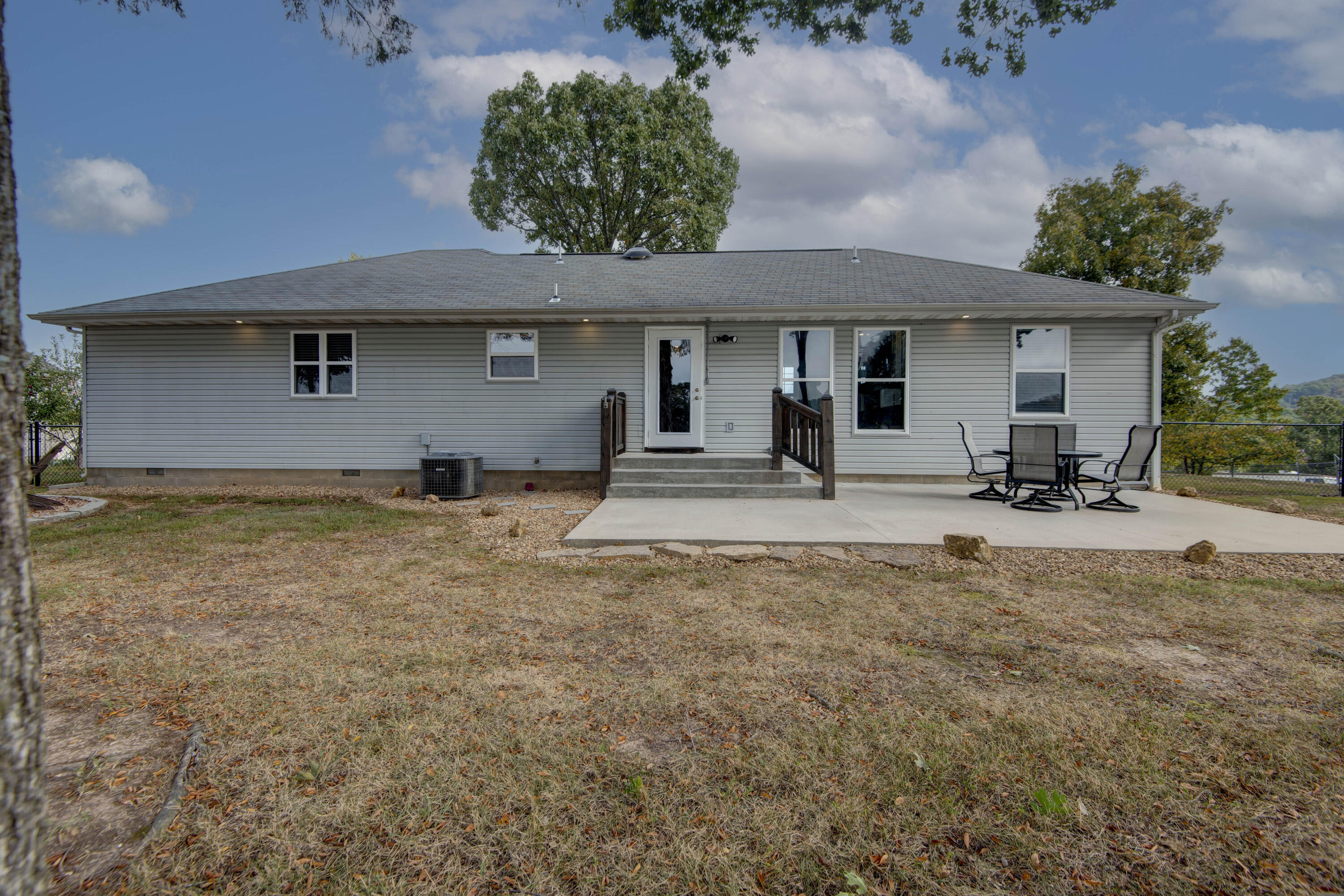 20 Clear Cove Drive Property Photo 29