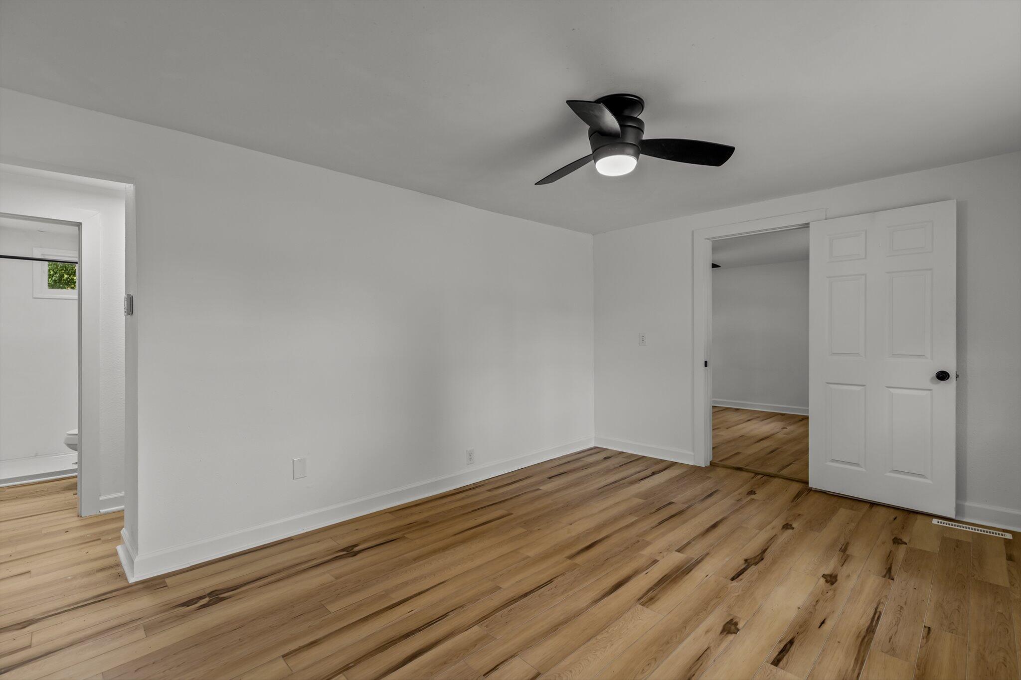 920 West Kerr Street Property Photo 4