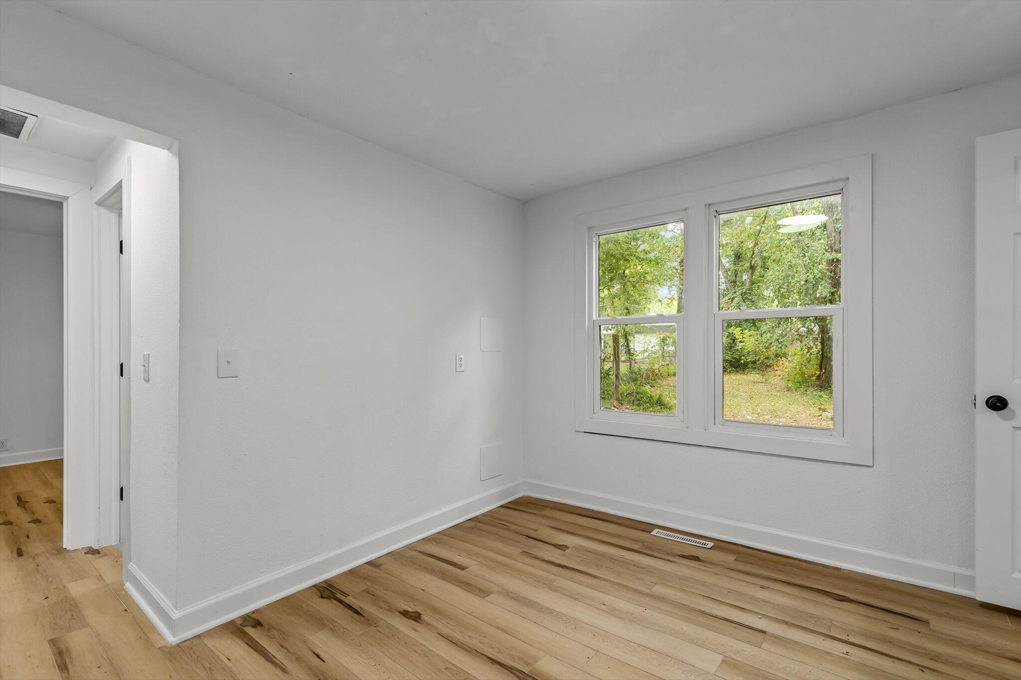920 West Kerr Street Property Photo 6