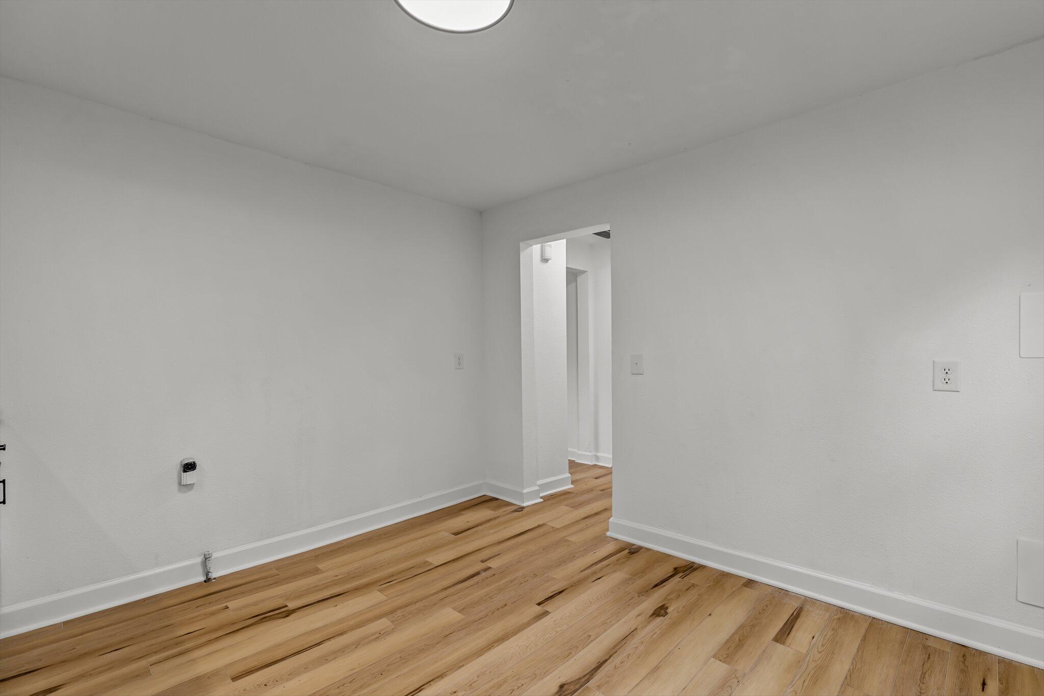 920 West Kerr Street Property Photo 8