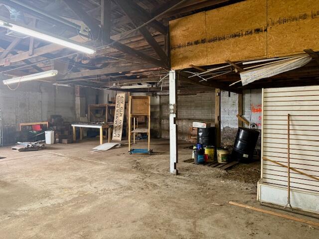 104 South Pine Street Property Photo 17