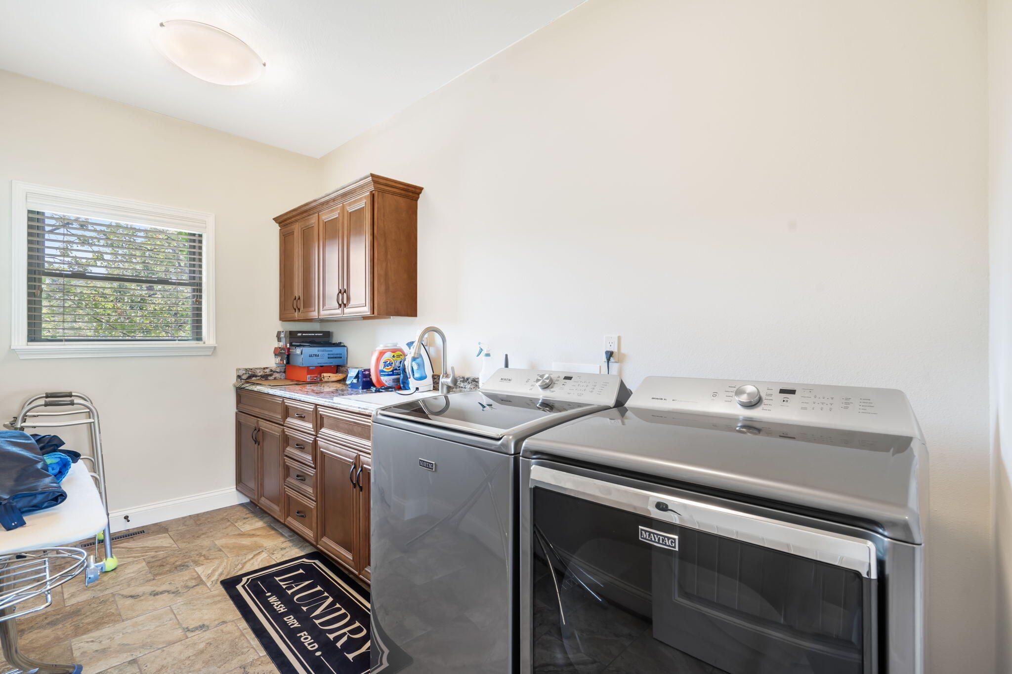 103 Bayhill Court Property Photo 17