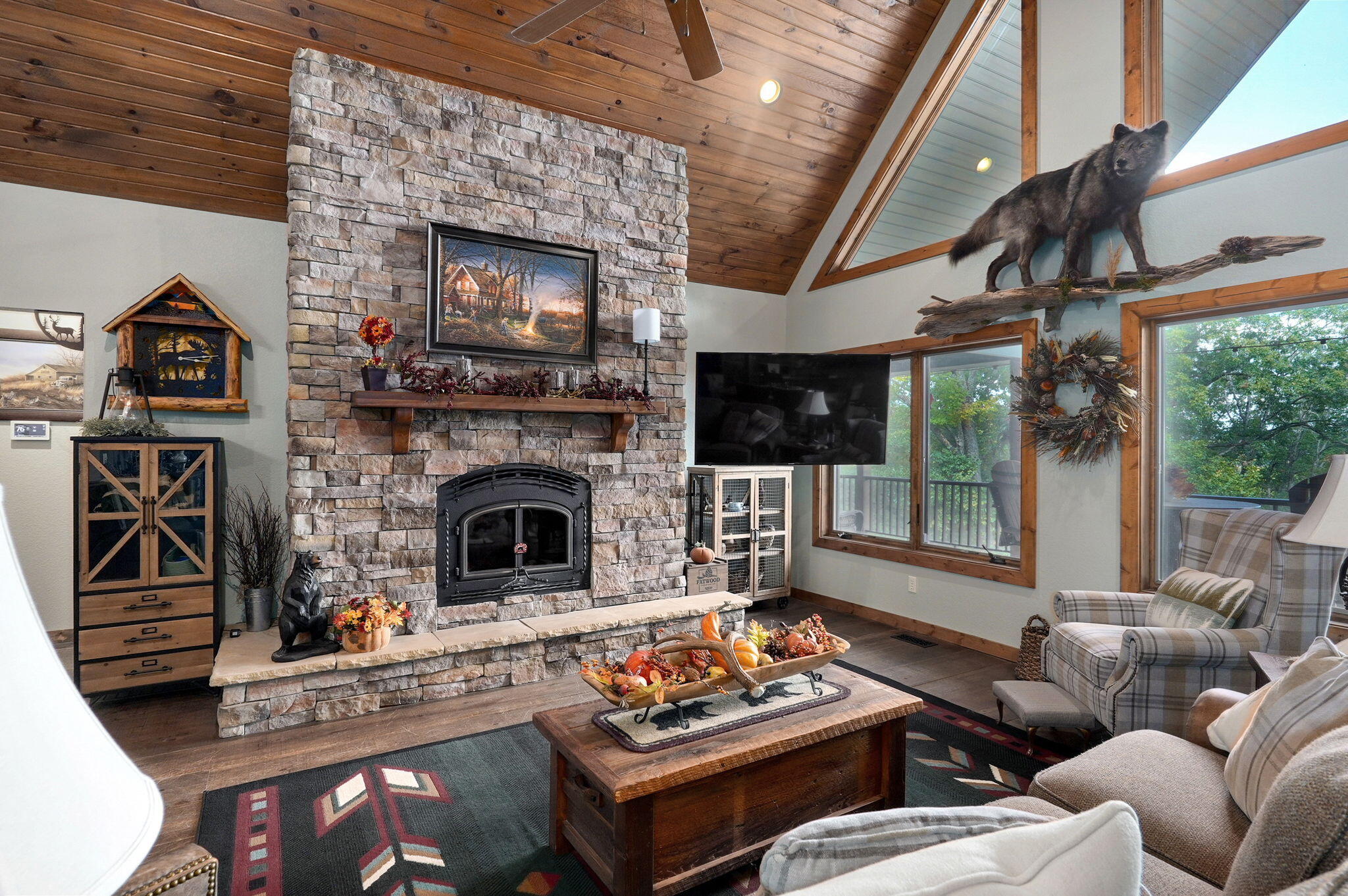 1056 Bread Tray Mountain Road Property Photo 11