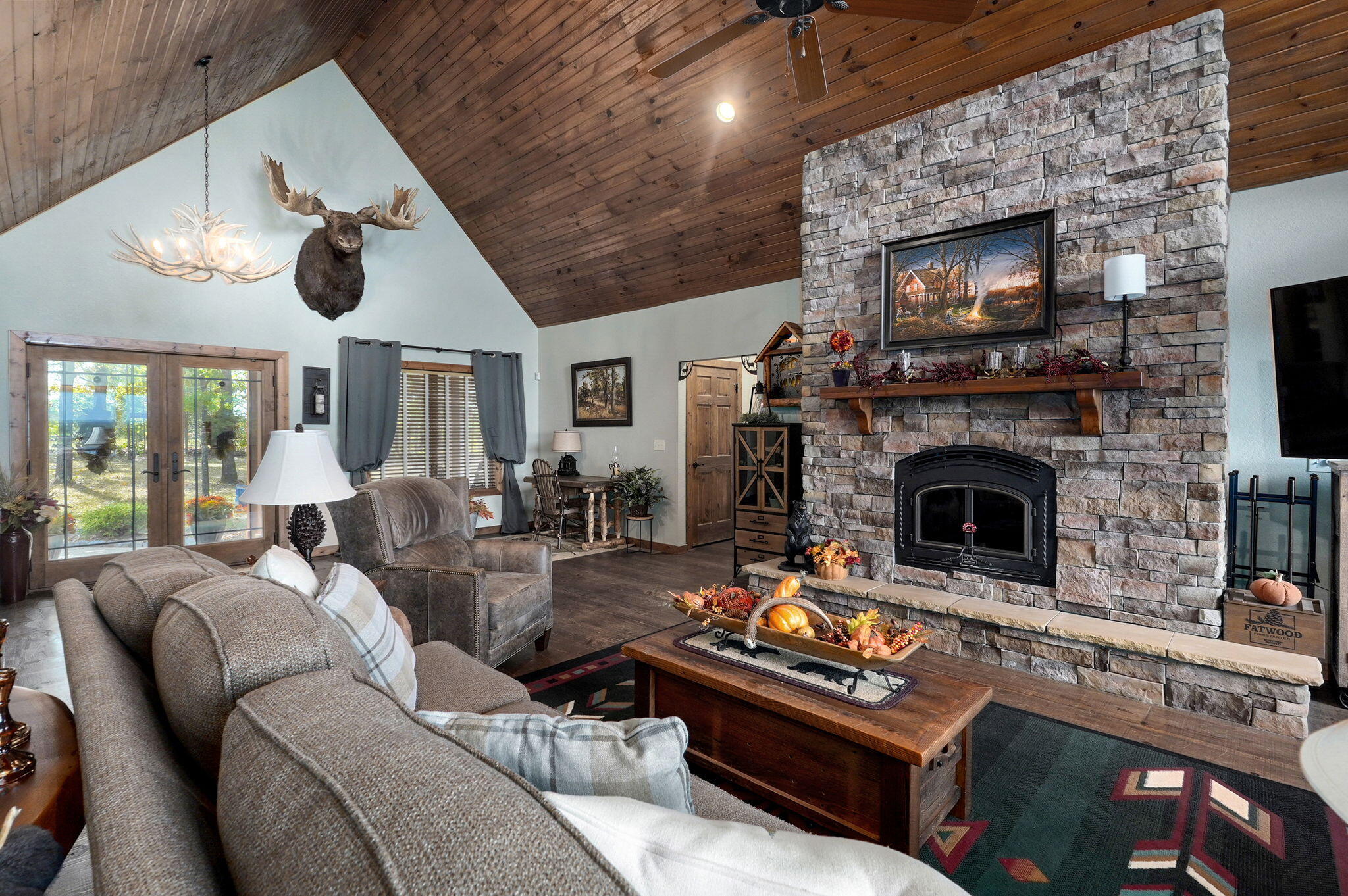 1056 Bread Tray Mountain Road Property Photo 12