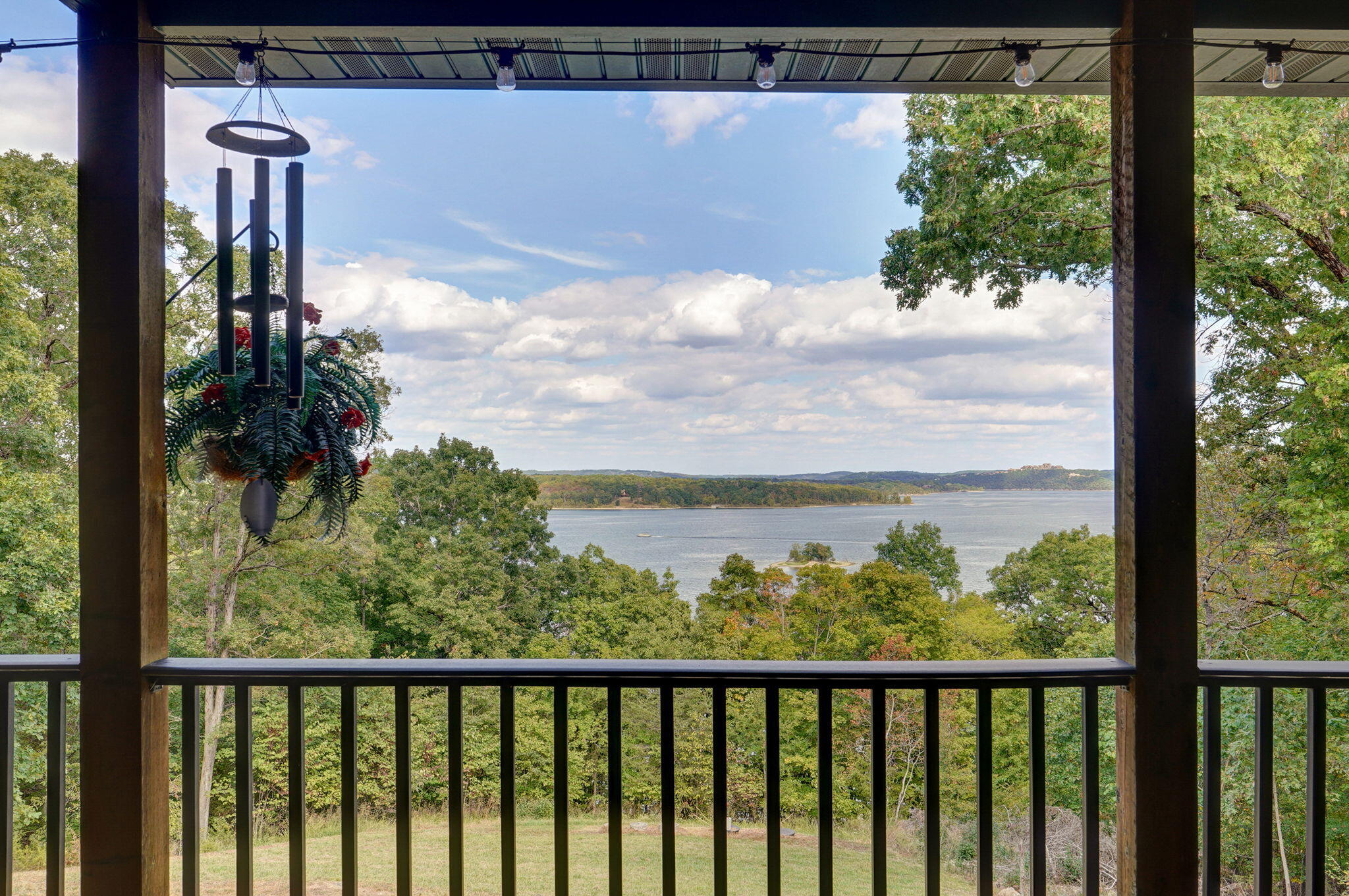1056 Bread Tray Mountain Road Property Photo 14