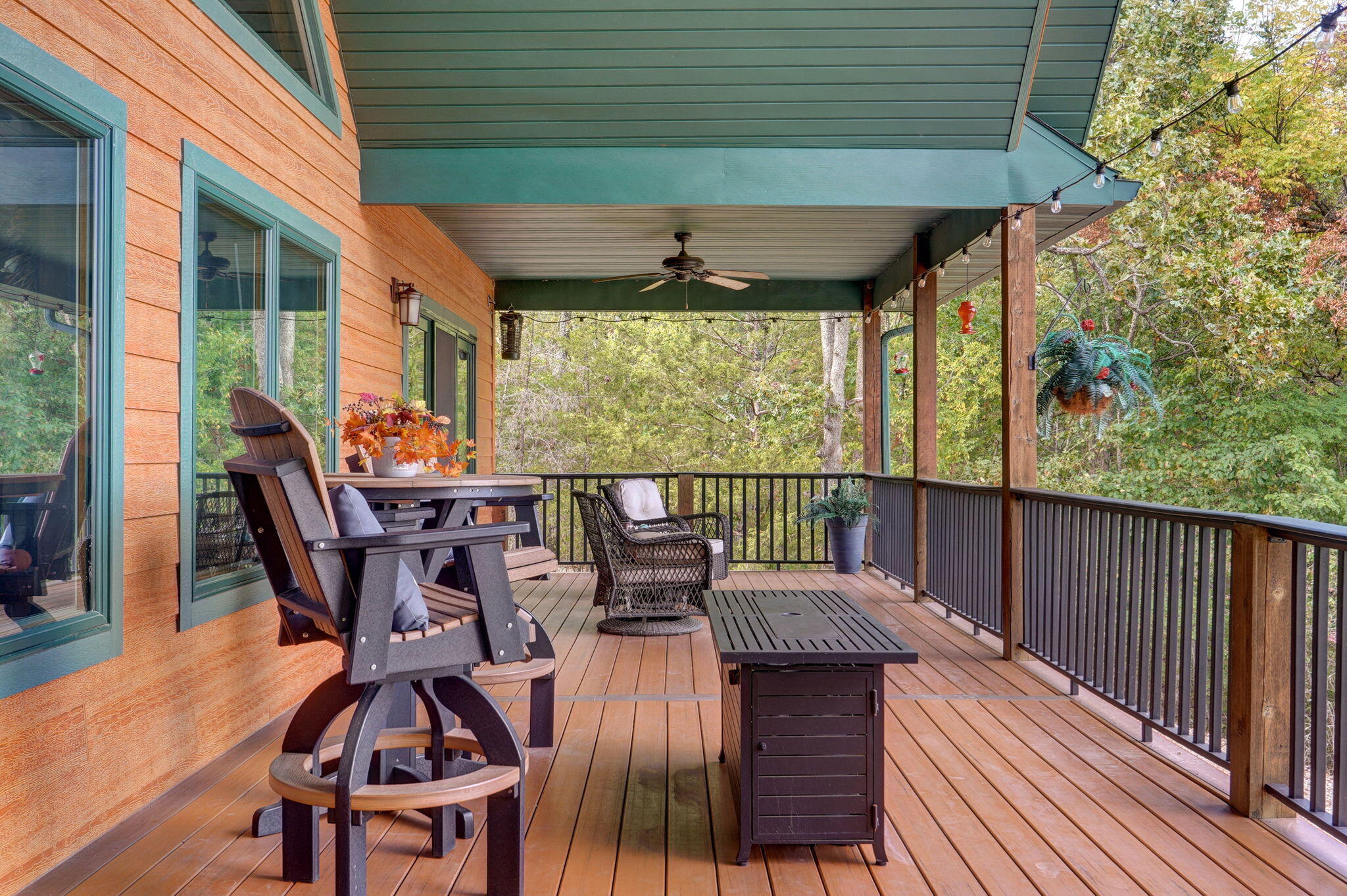 1056 Bread Tray Mountain Road Property Photo 16