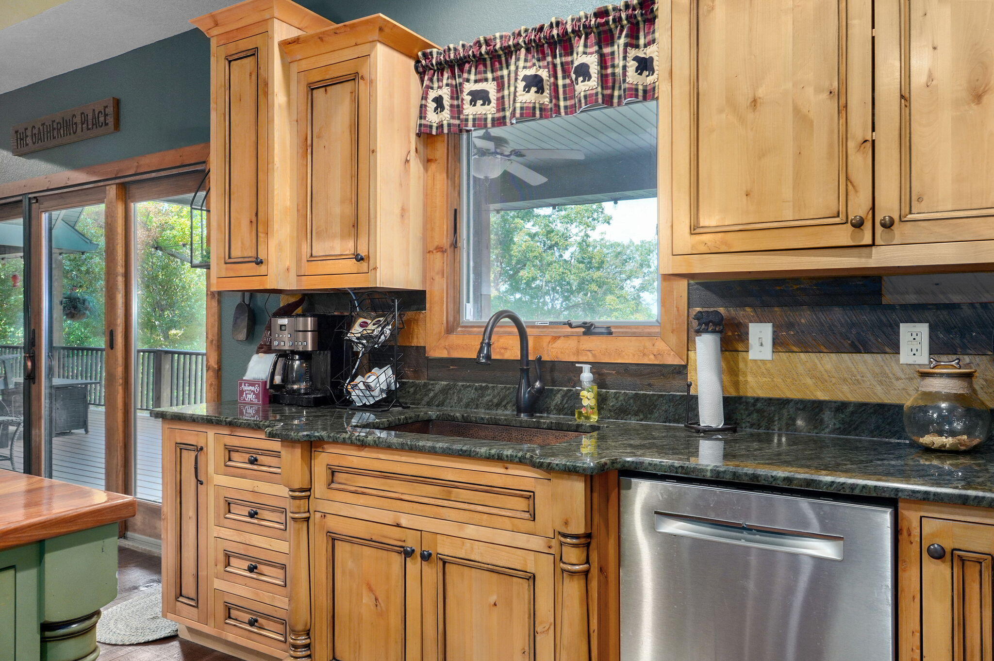 1056 Bread Tray Mountain Road Property Photo 28