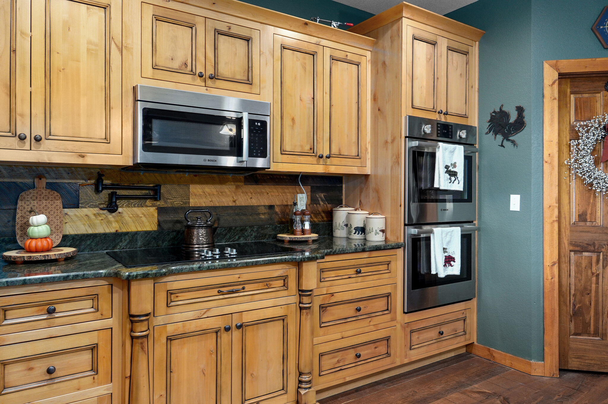 1056 Bread Tray Mountain Road Property Photo 29