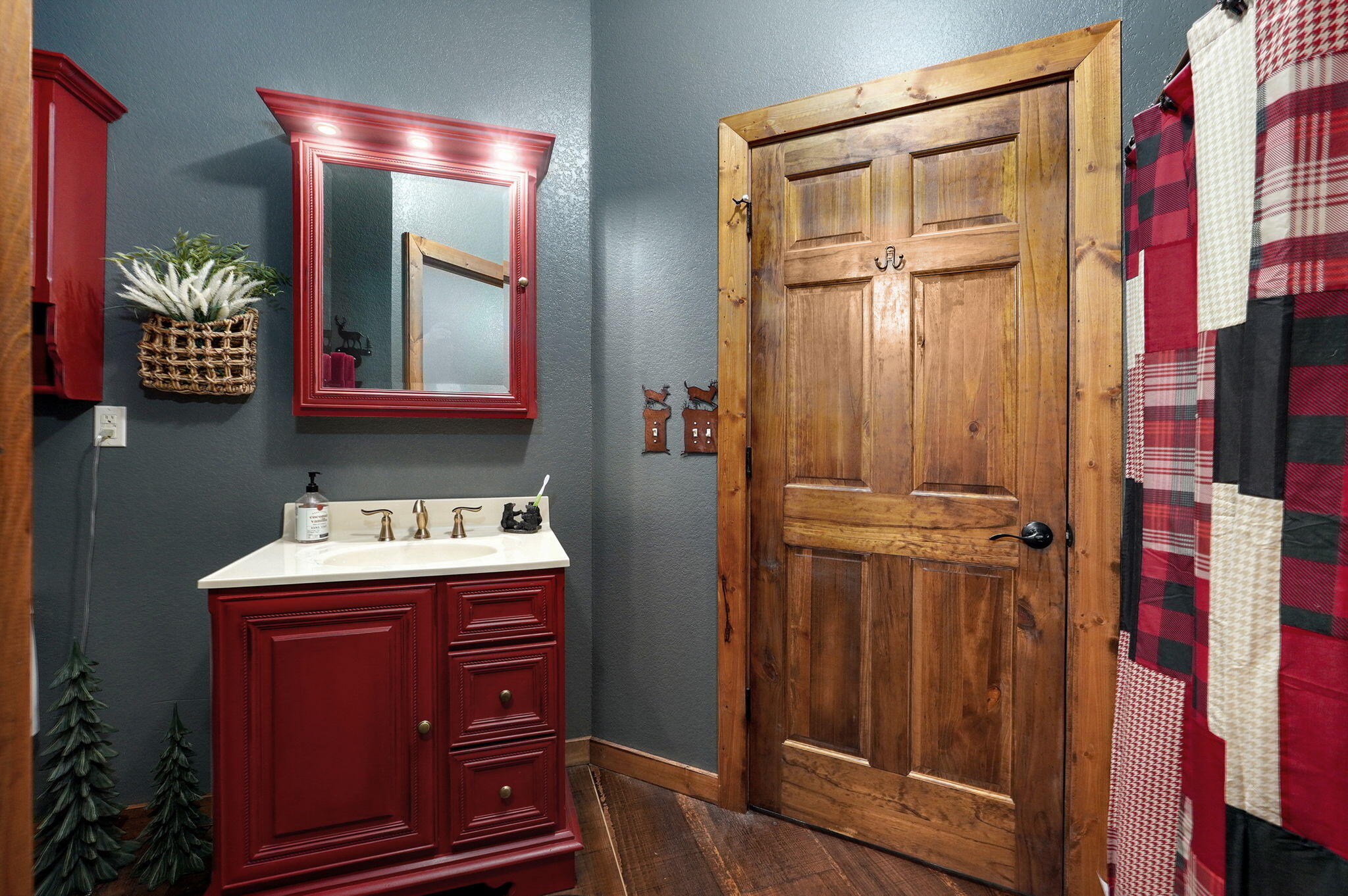 1056 Bread Tray Mountain Road Property Photo 37