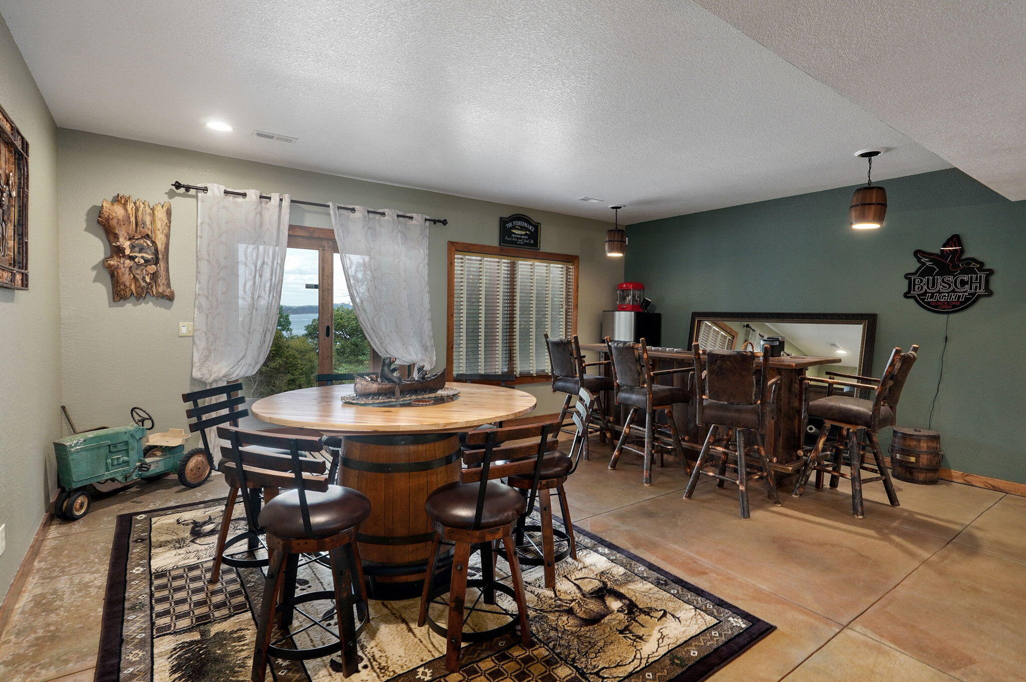 1056 Bread Tray Mountain Road Property Photo 45