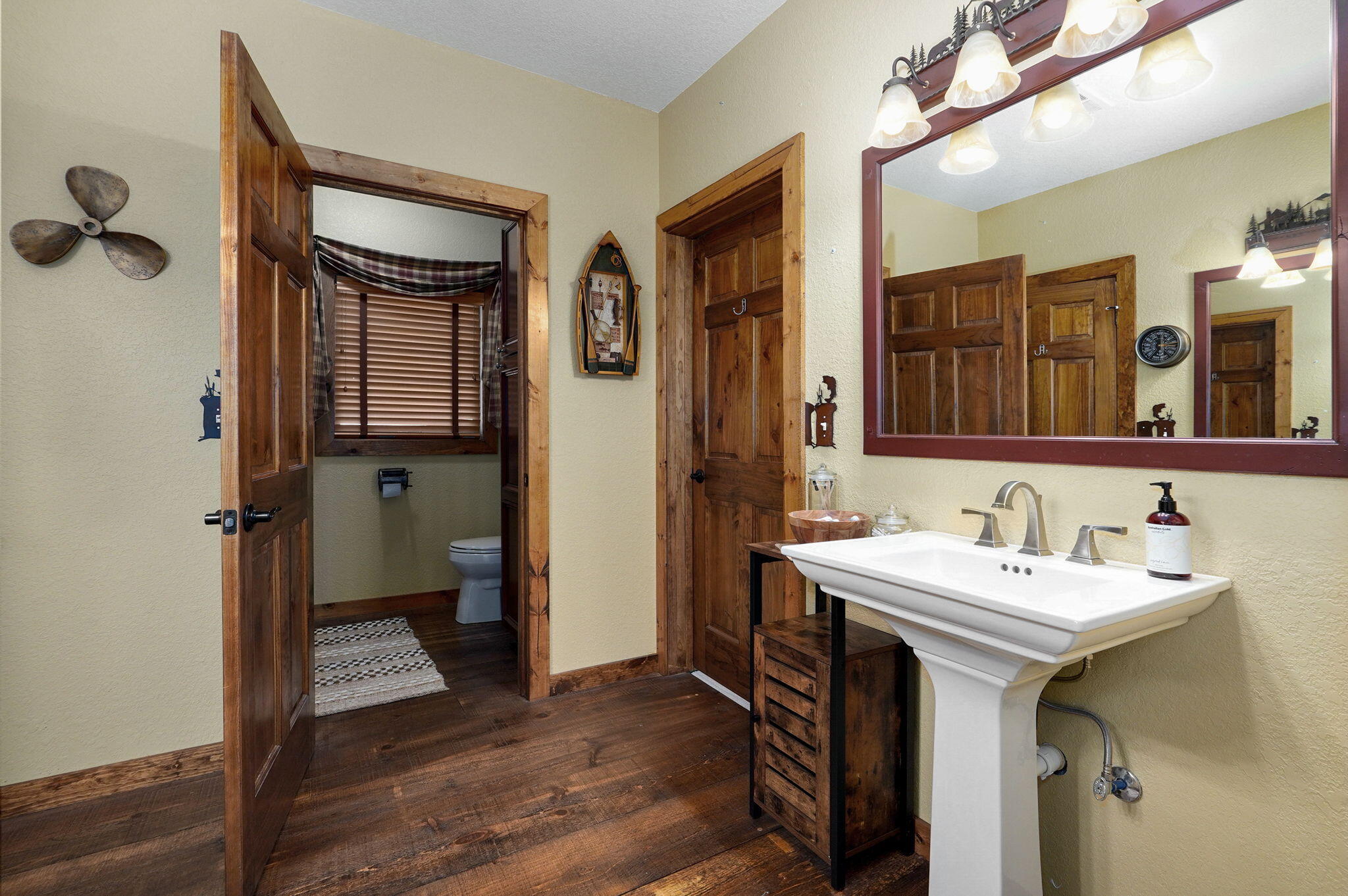 1056 Bread Tray Mountain Road Property Photo 49