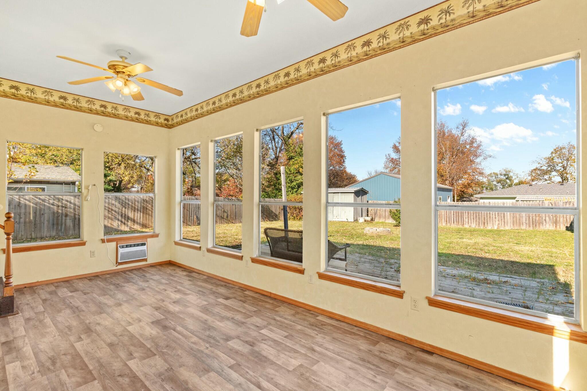 1023 East Mcclernon Street Property Photo 26
