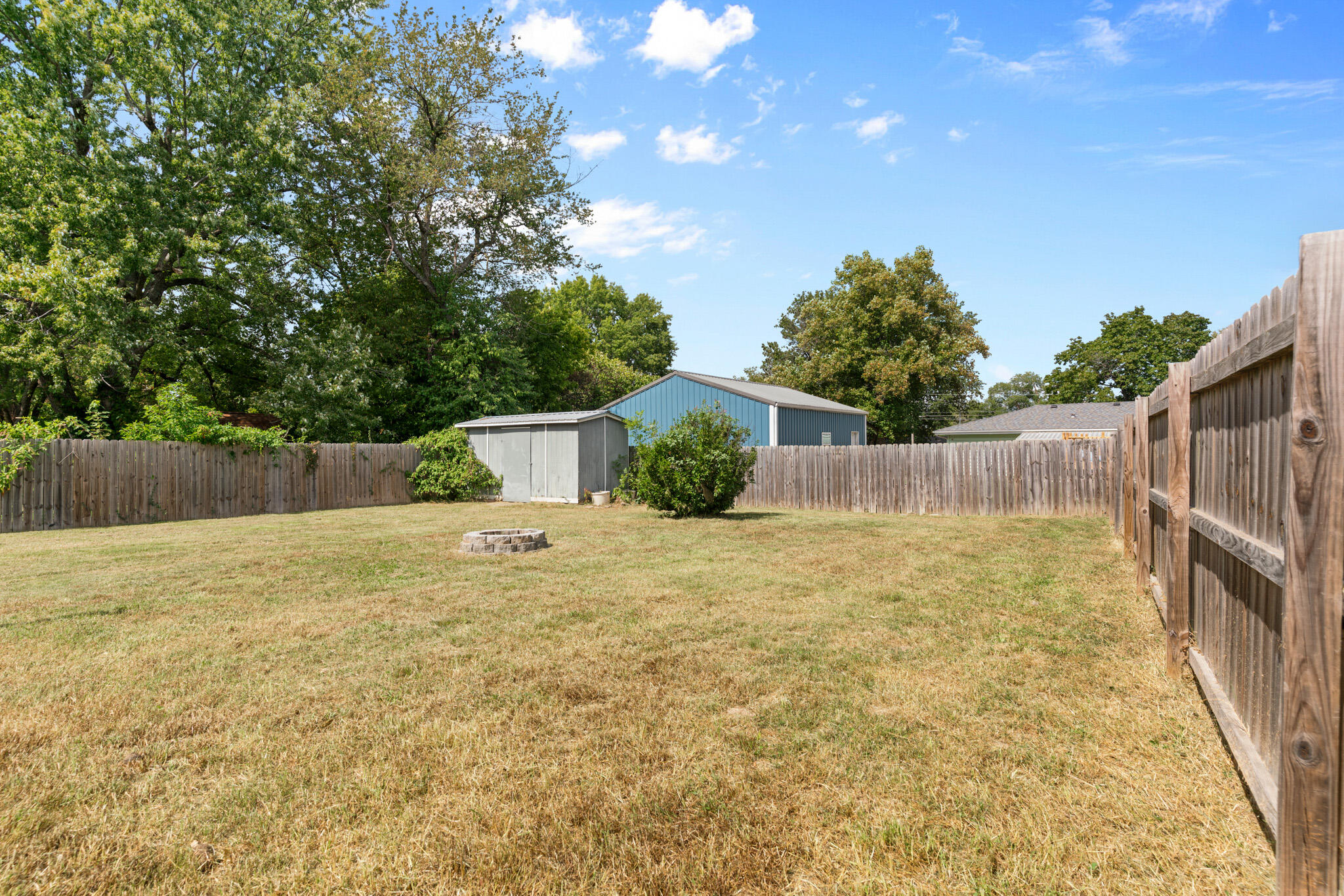 1023 East Mcclernon Street Property Photo 28