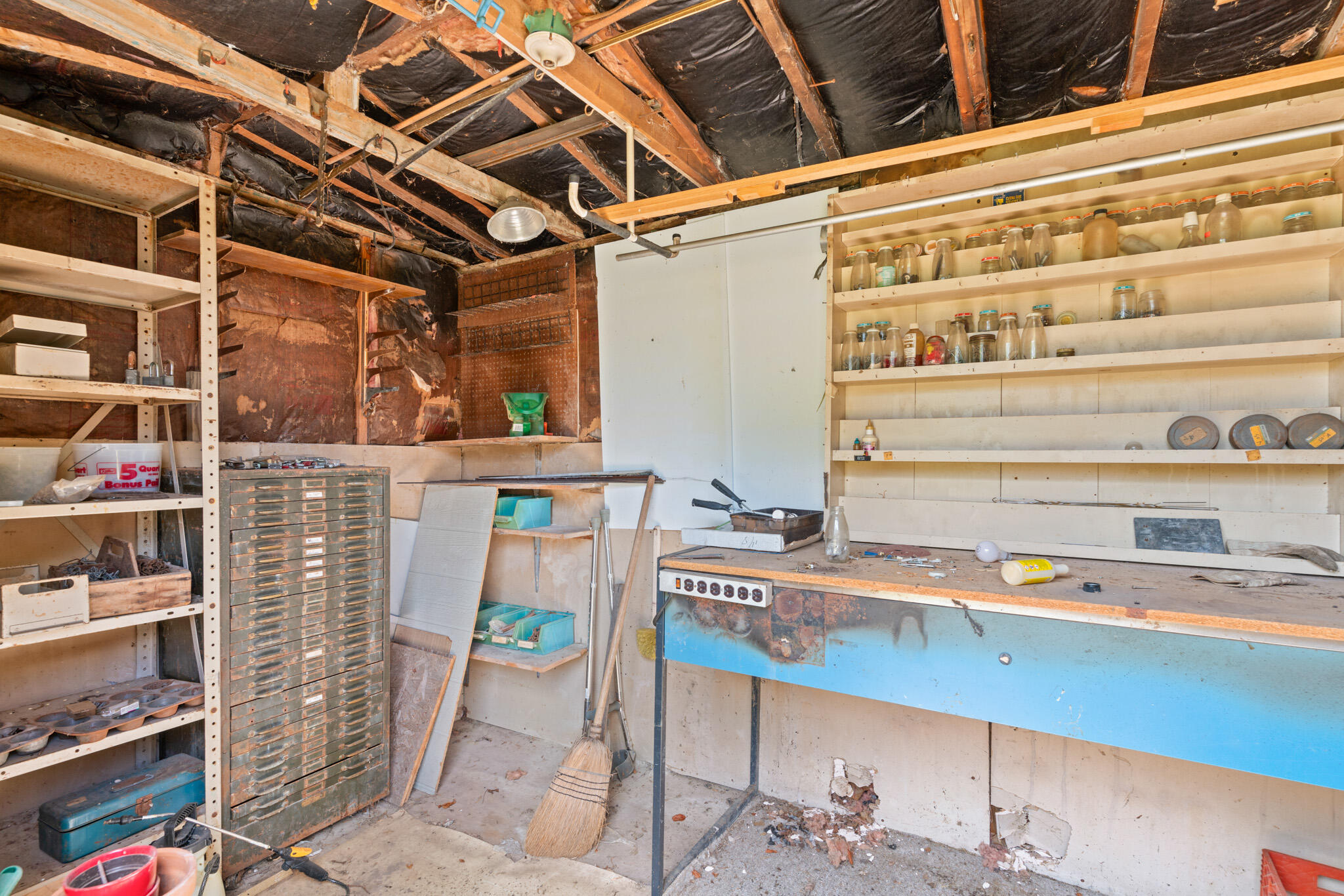 1023 East Mcclernon Street Property Photo 31