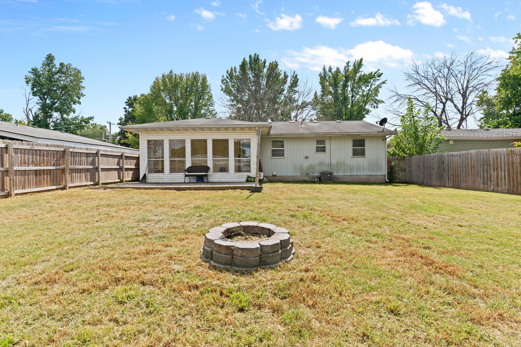 1023 East Mcclernon Street Property Photo 34