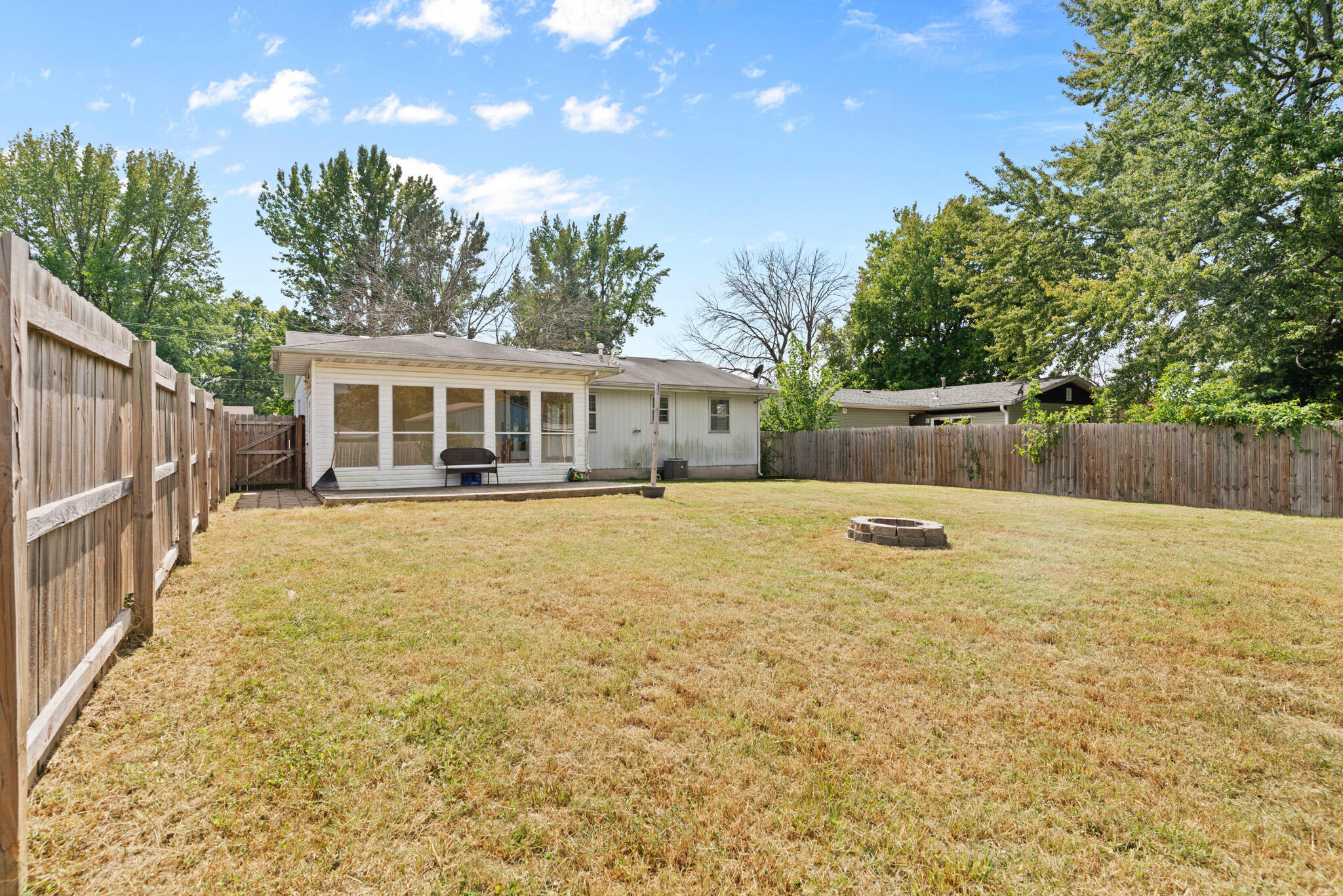 1023 East Mcclernon Street Property Photo 35