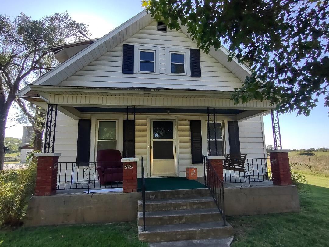213 North Marshall Street Property Photo 1
