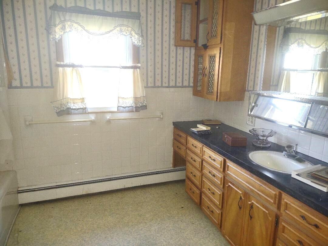 213 North Marshall Street Property Photo 7