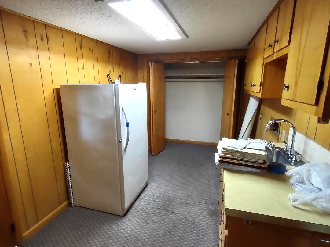 213 North Marshall Street Property Photo 8