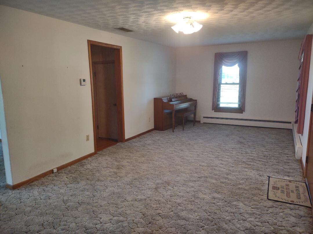 213 North Marshall Street Property Photo 15