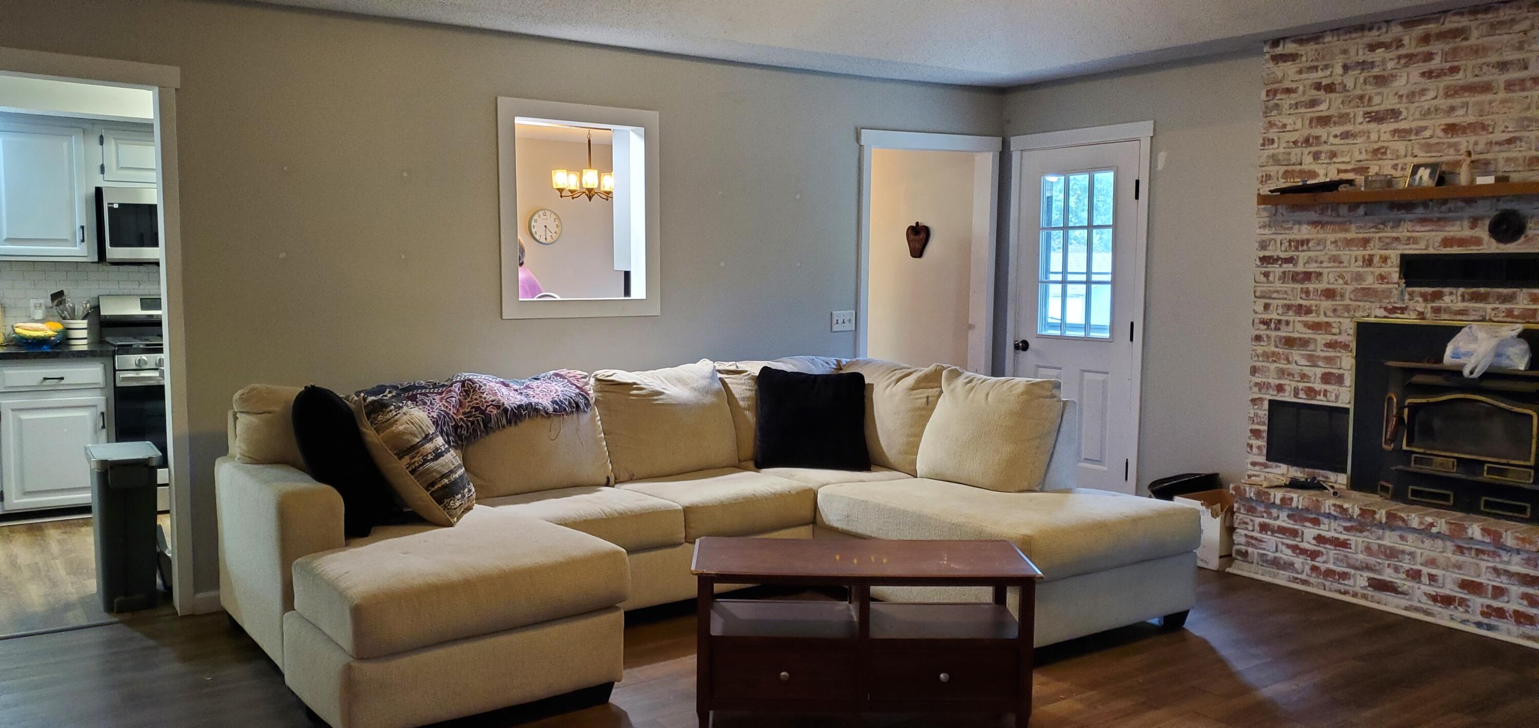 209 Raintree Street Property Photo 3