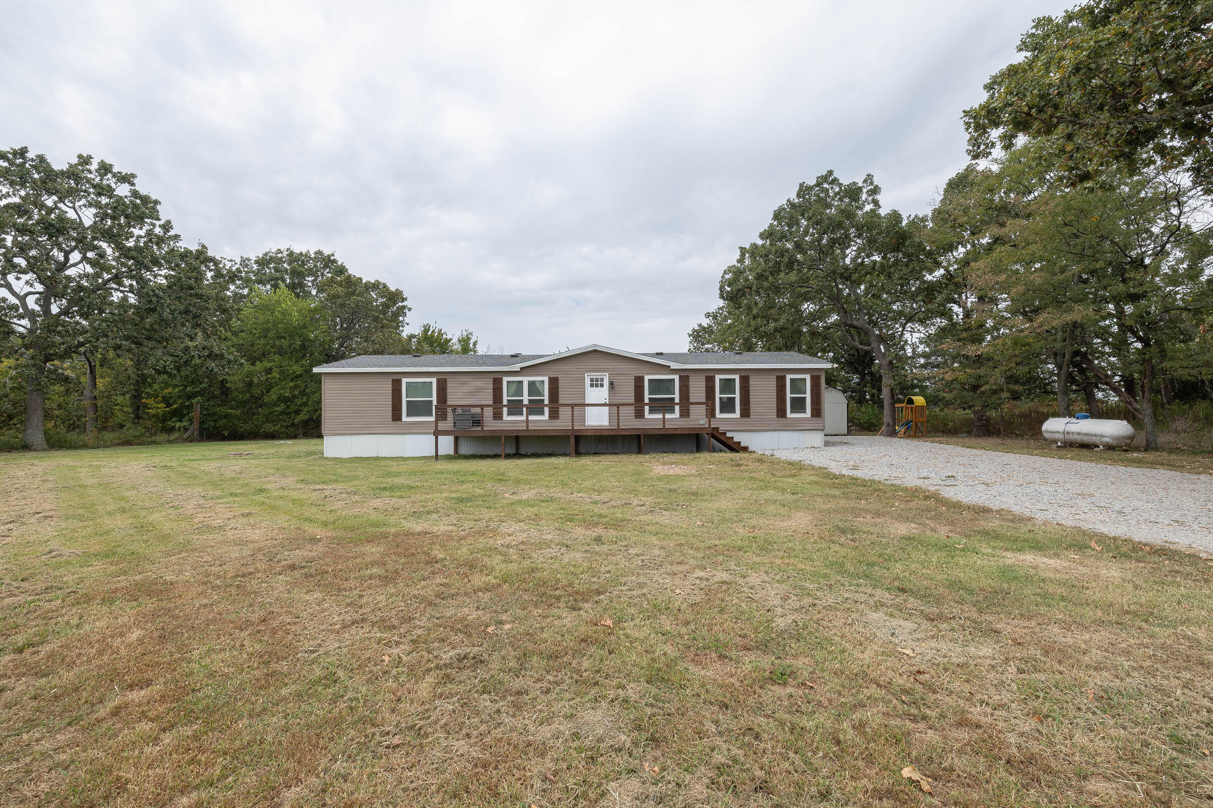 750 Winkler Road Property Photo 1
