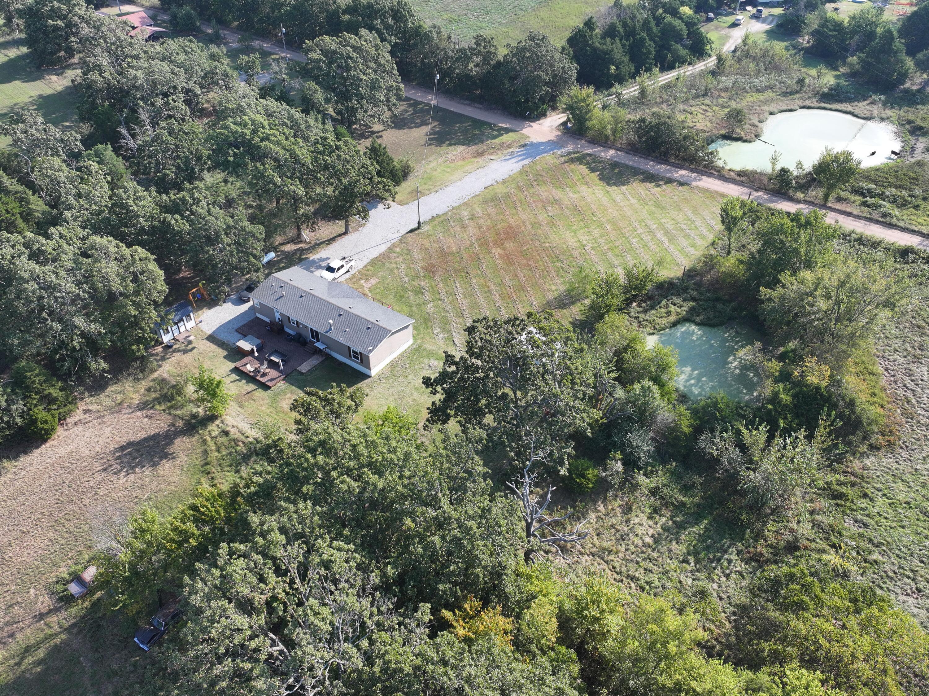750 Winkler Road Property Photo 4