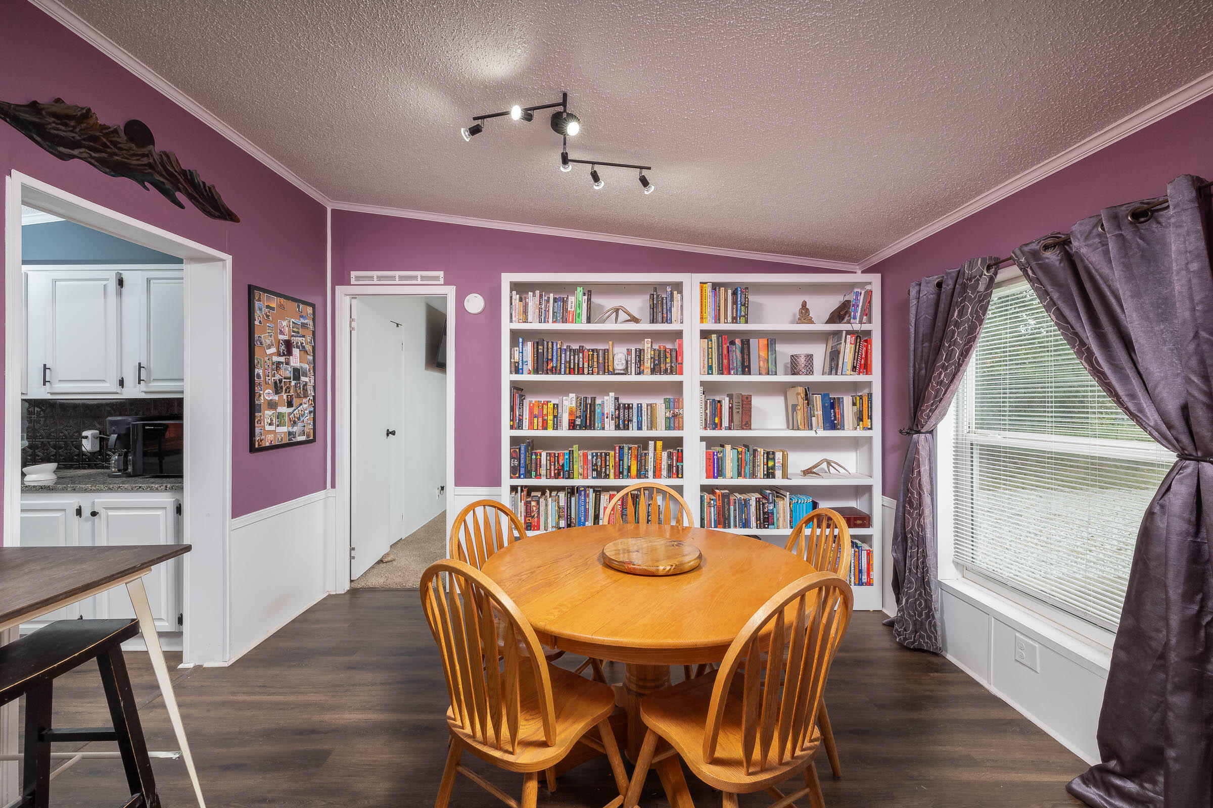 750 Winkler Road Property Photo 14