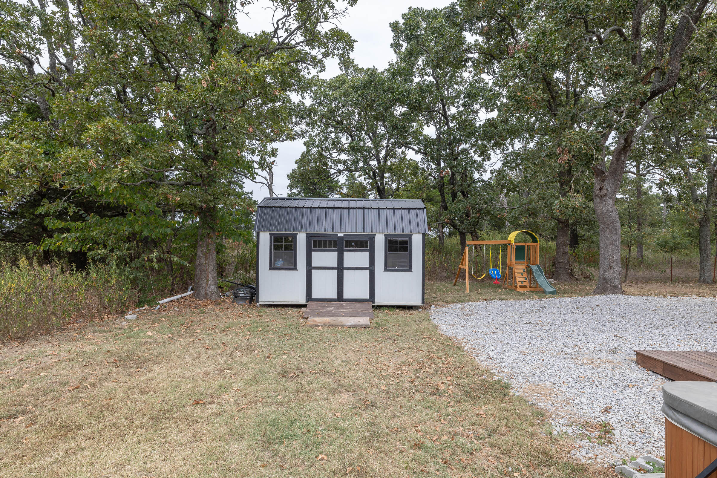 750 Winkler Road Property Photo 39