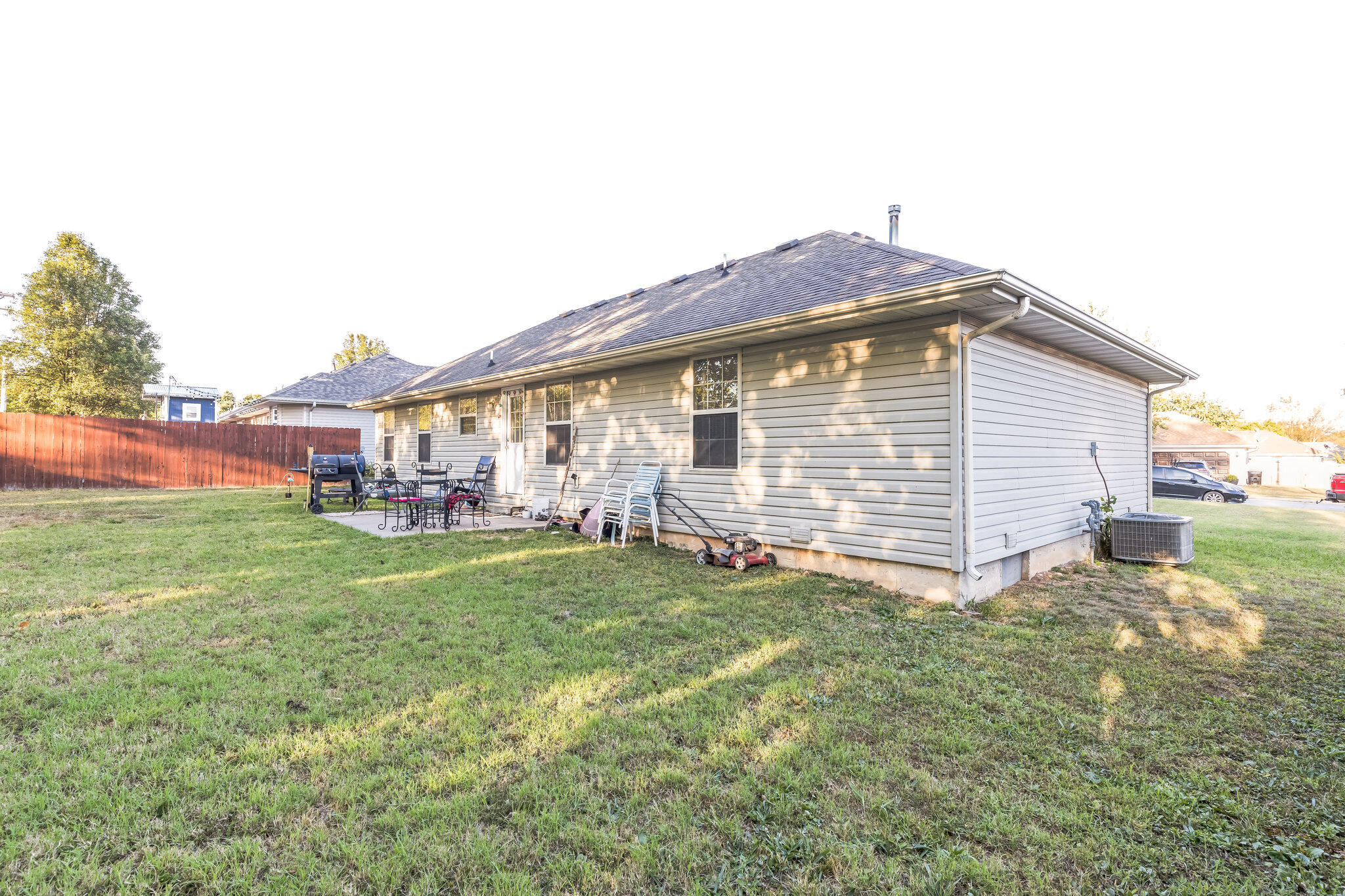 423 South Teakwood Avenue Property Photo 9