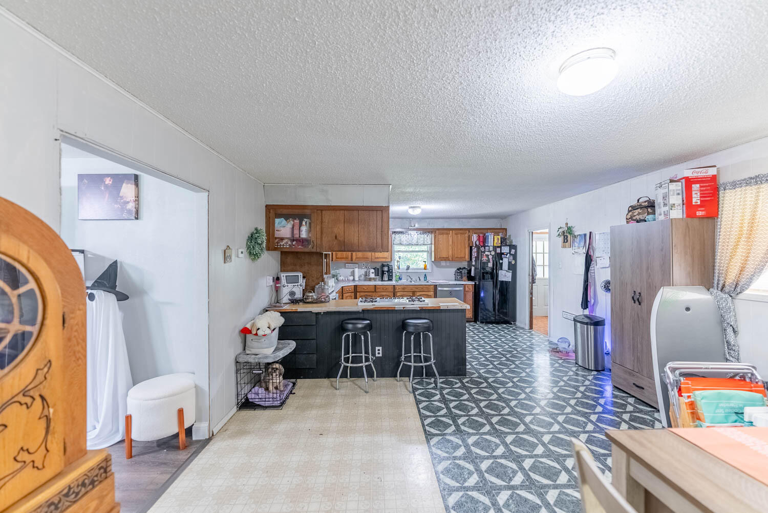 610 Brewer Street Property Photo 7
